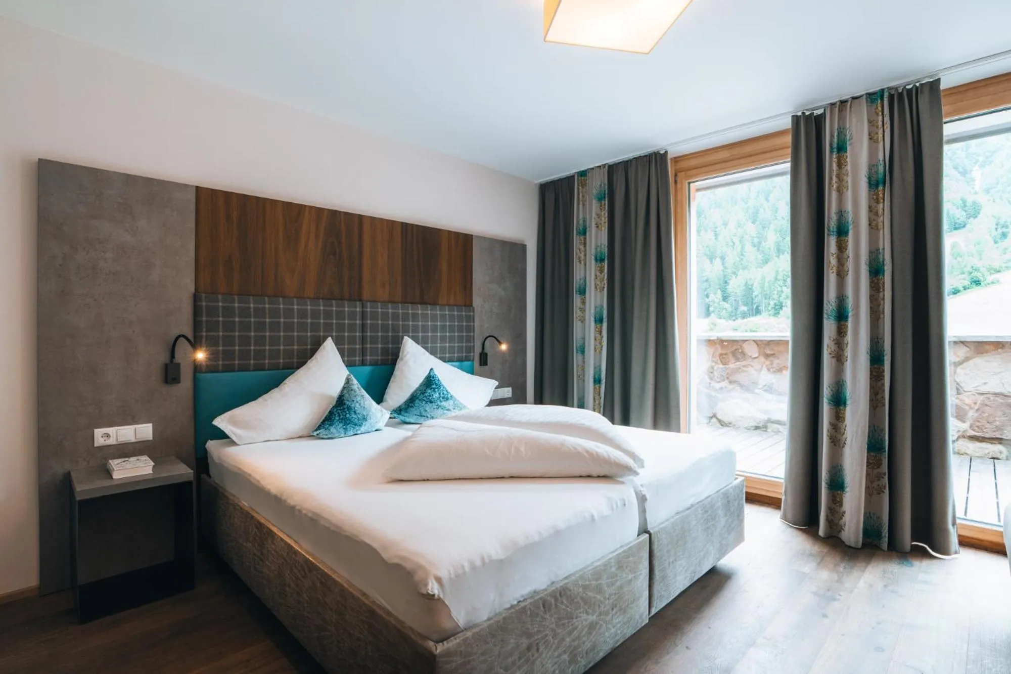 Bed in Hotel Nassereinerhof