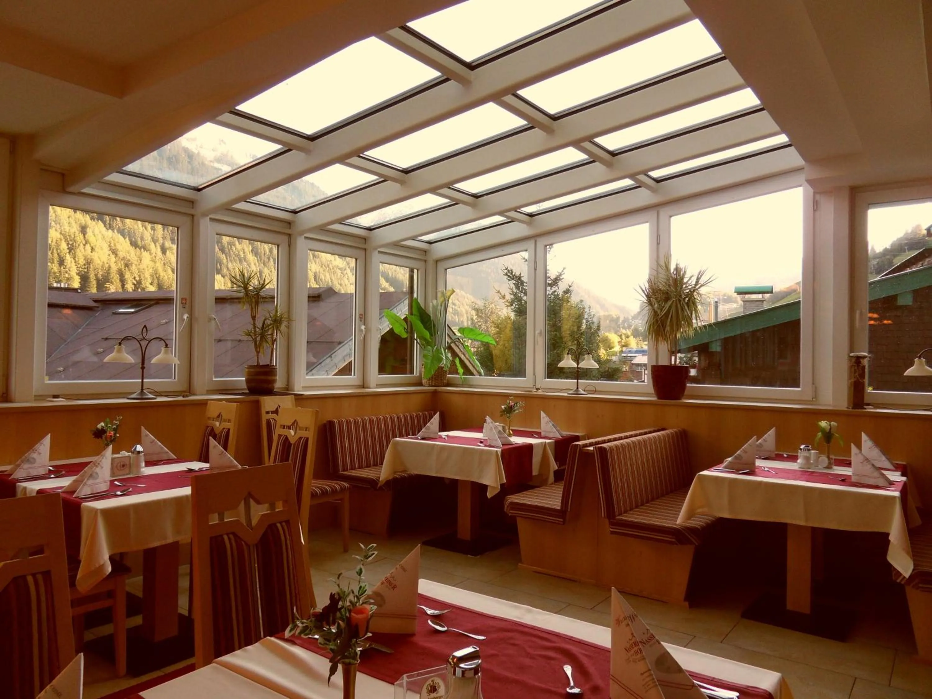 Restaurant/places to eat in Hotel Nassereinerhof