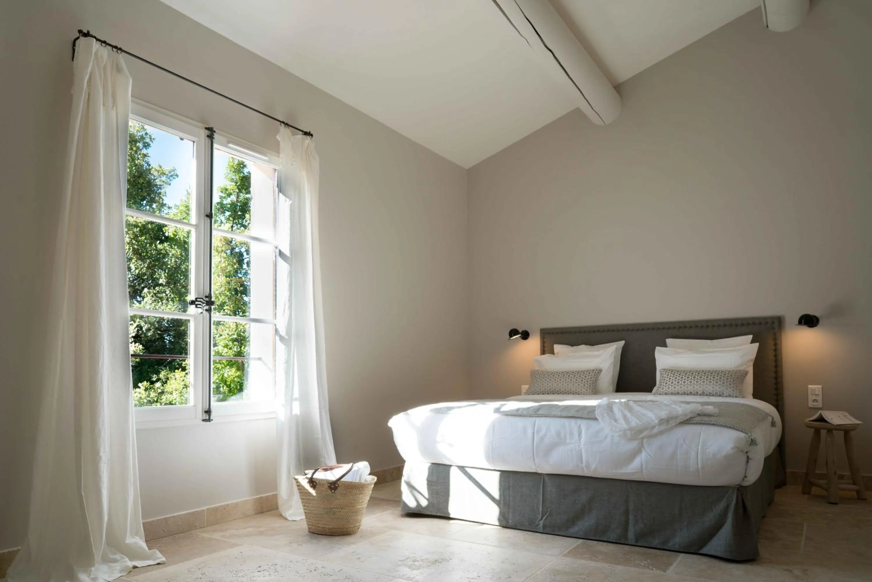 Photo of the whole room, Bed in Domaine de Saint Clair