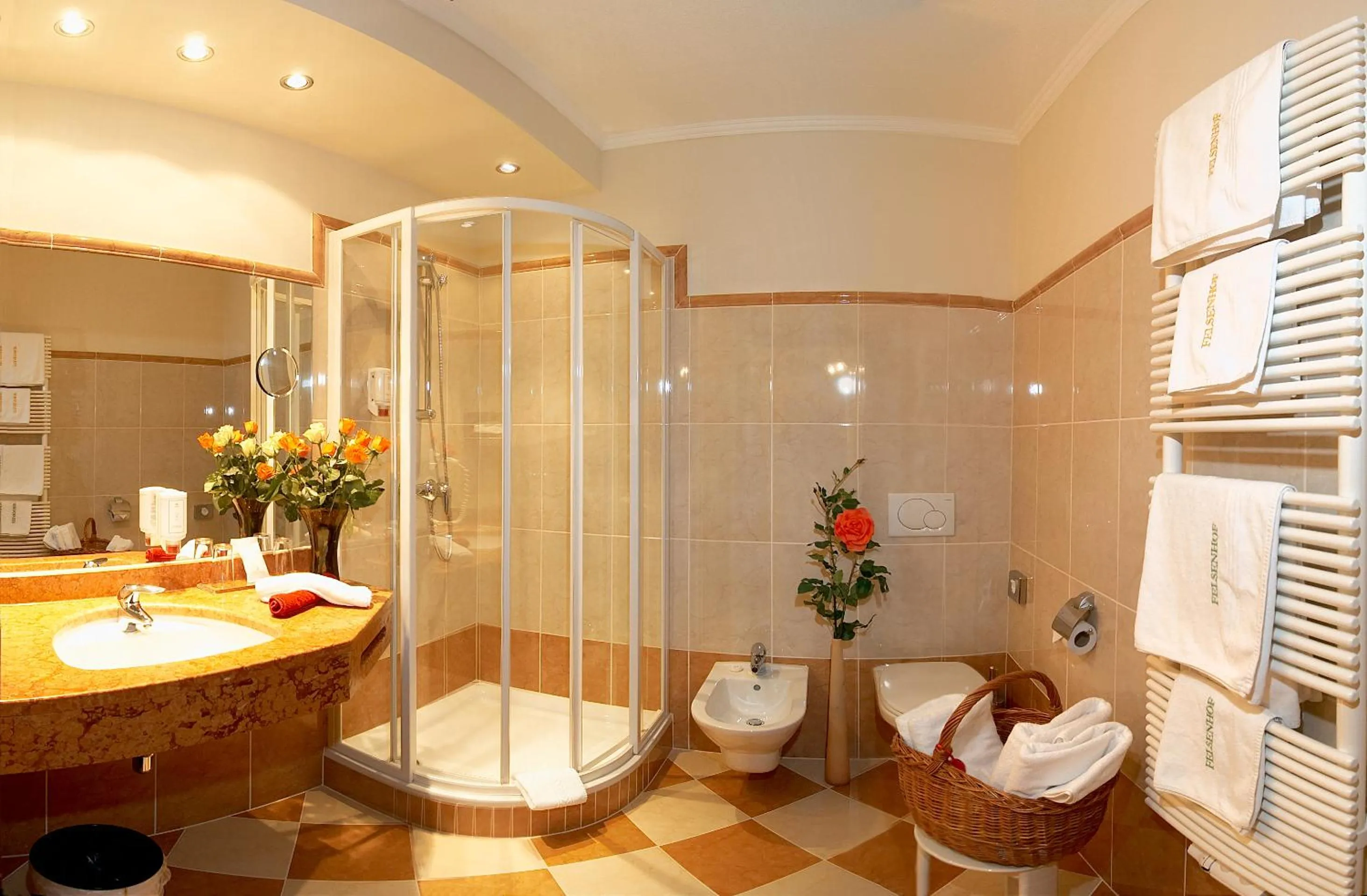 Bathroom in Wohlfühl & Genusshotel Felsenhof