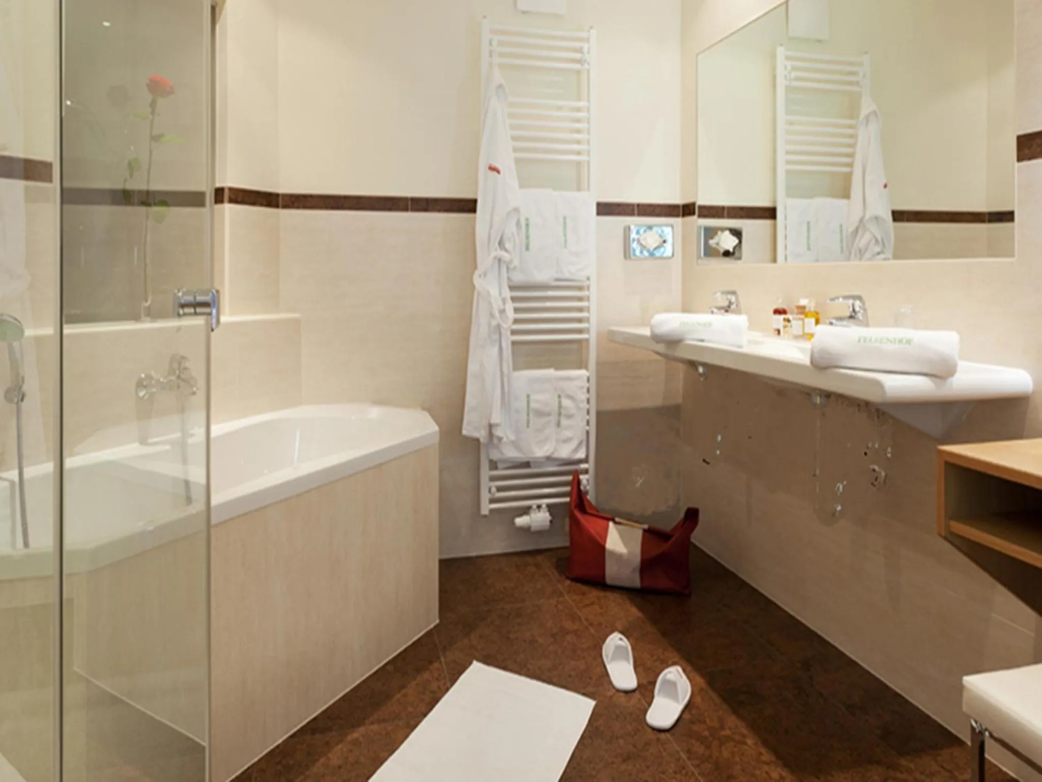 Bathroom in Wohlfühl & Genusshotel Felsenhof