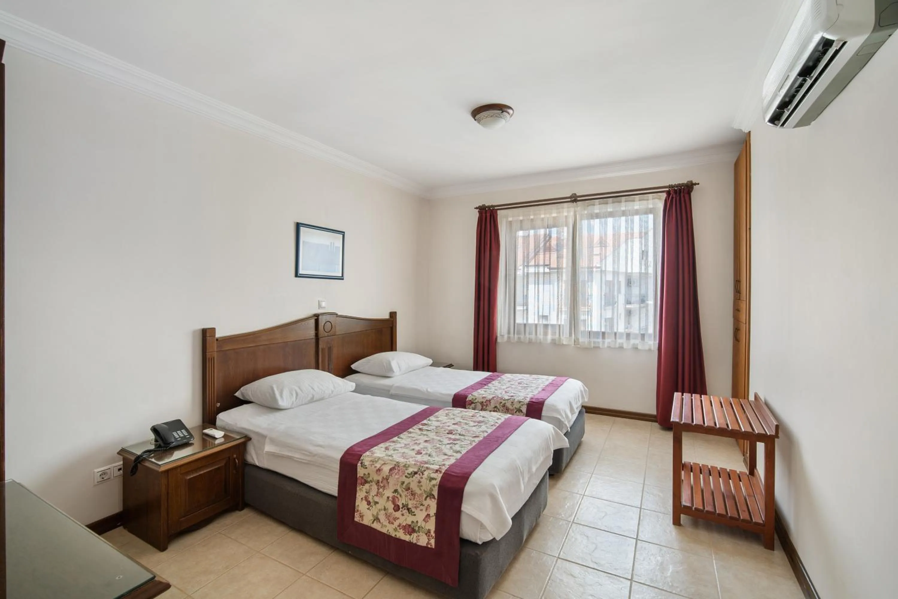 Bed in Fora Apart Hotel