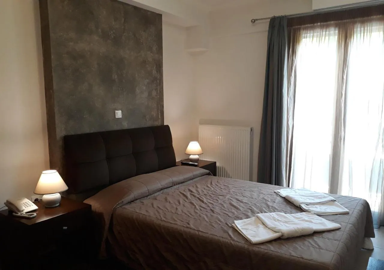 Photo of the whole room, Bed in Ahilion Hotel