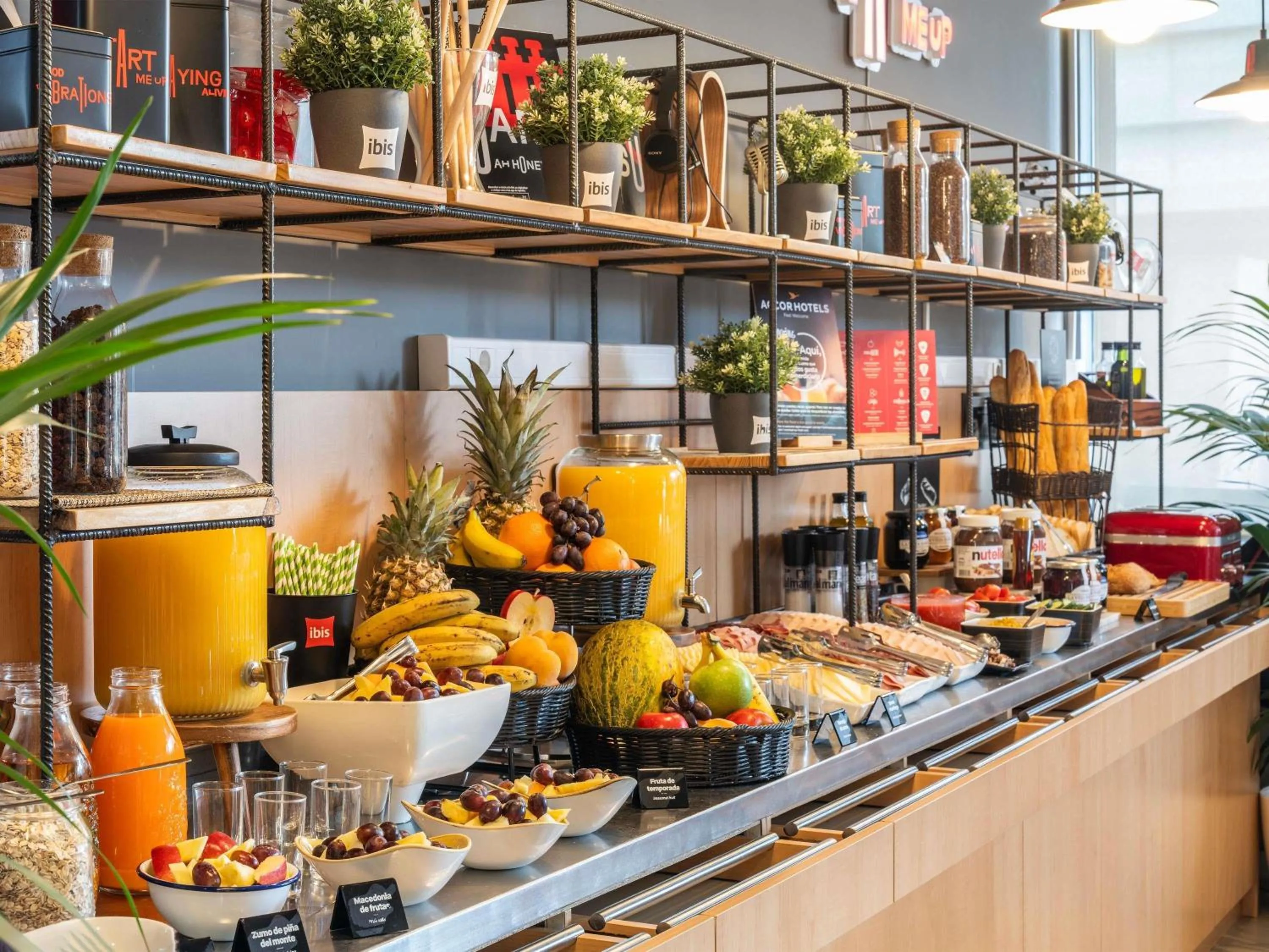 Breakfast in Ibis Barcelona Meridiana