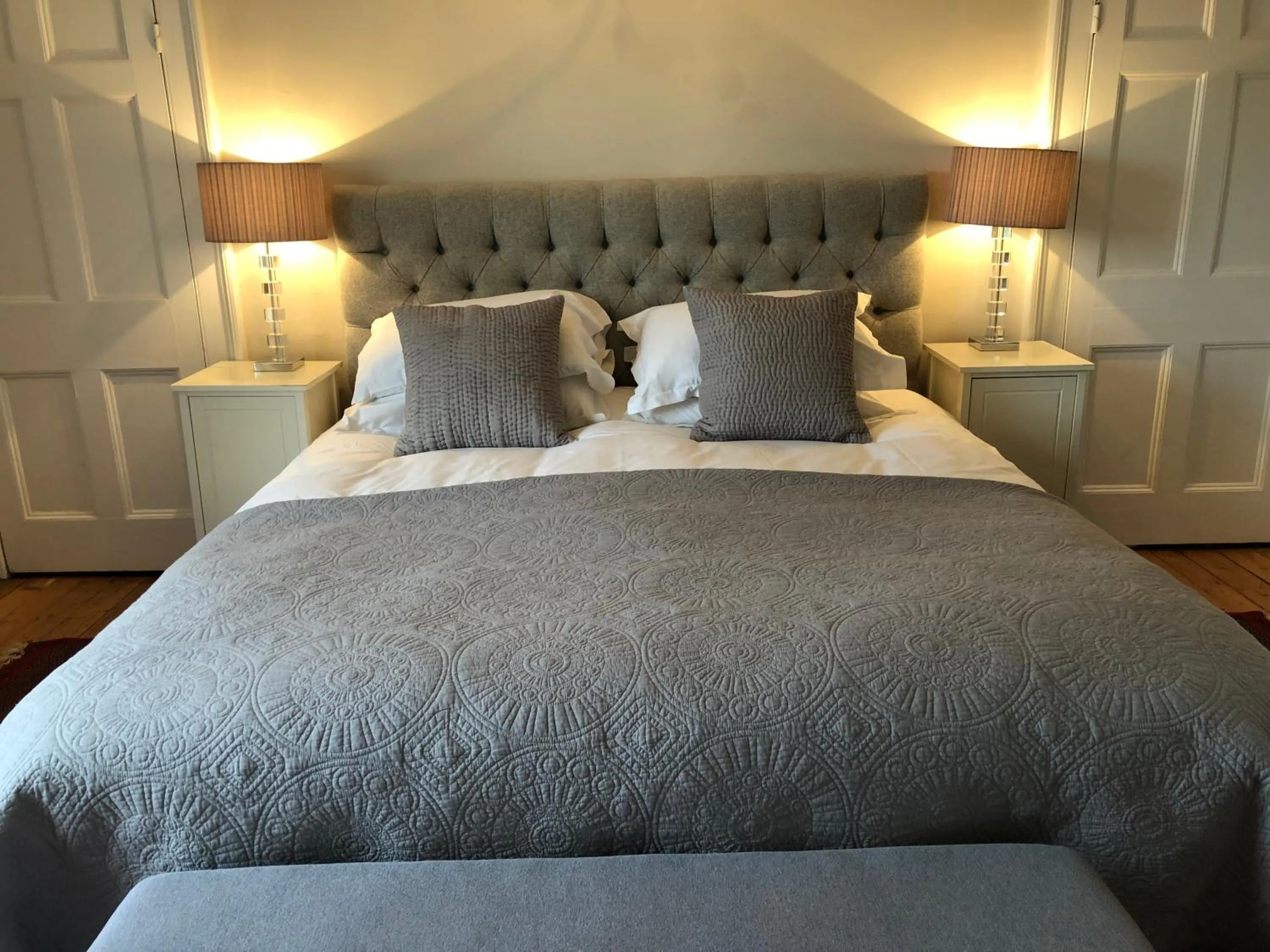 Three-Bedroom Apartment in 1 Georges Place Bath