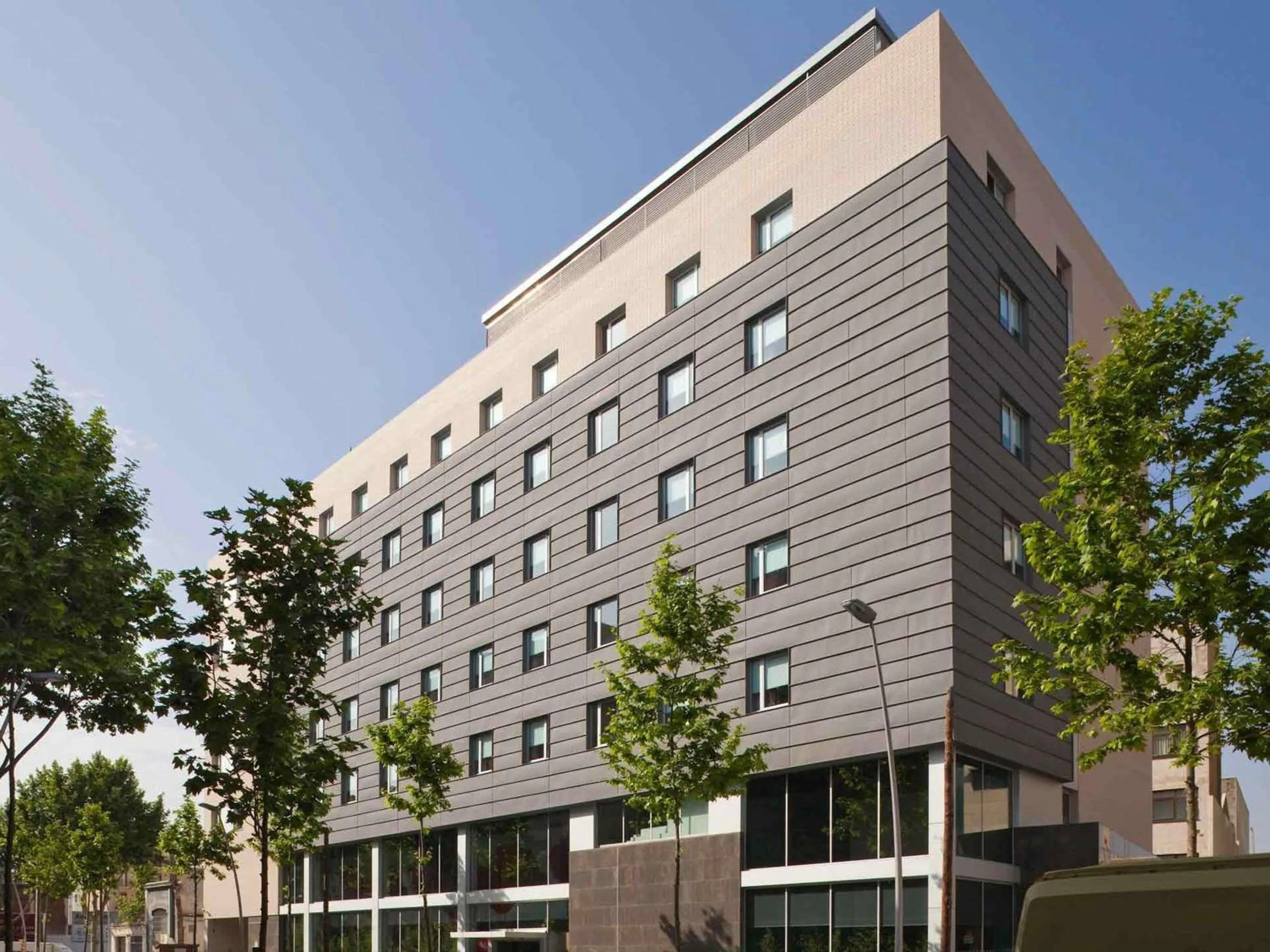 Property building in Ibis Barcelona Plaza Glòries 22@