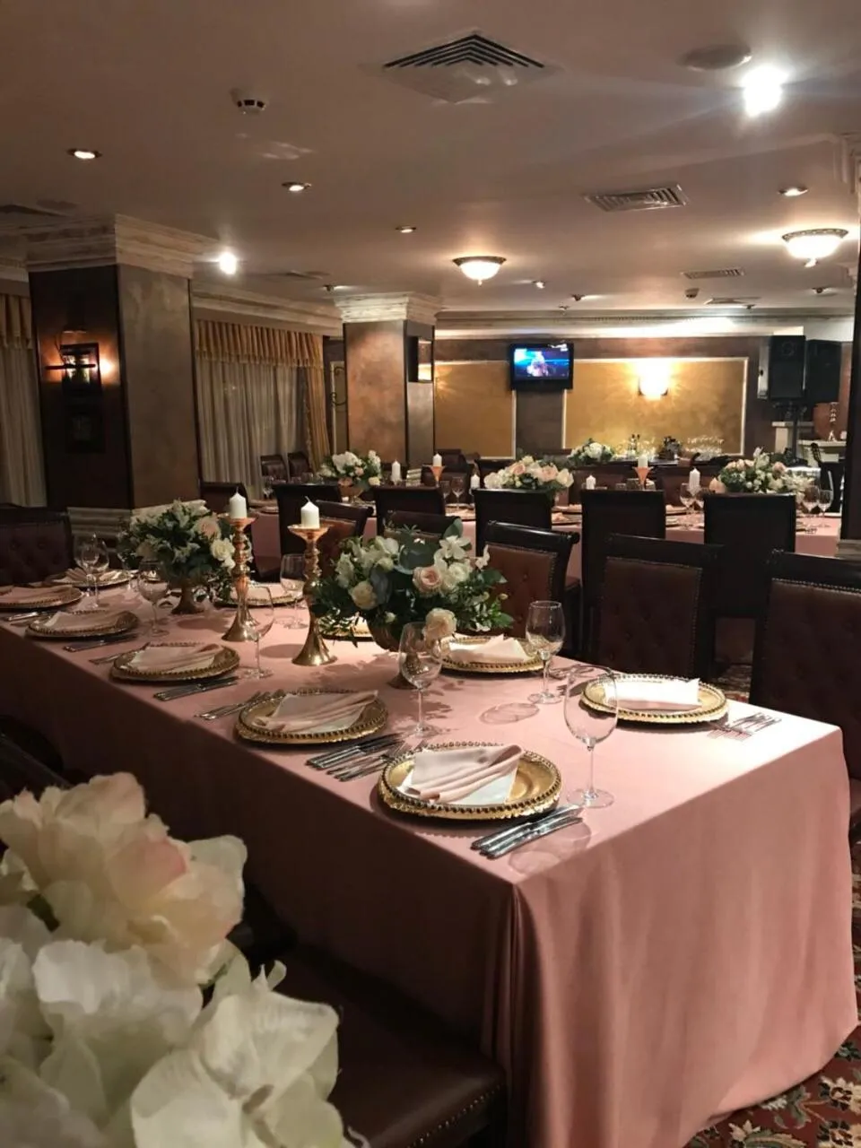 Restaurant/places to eat in Grand Monastery Private Apartments