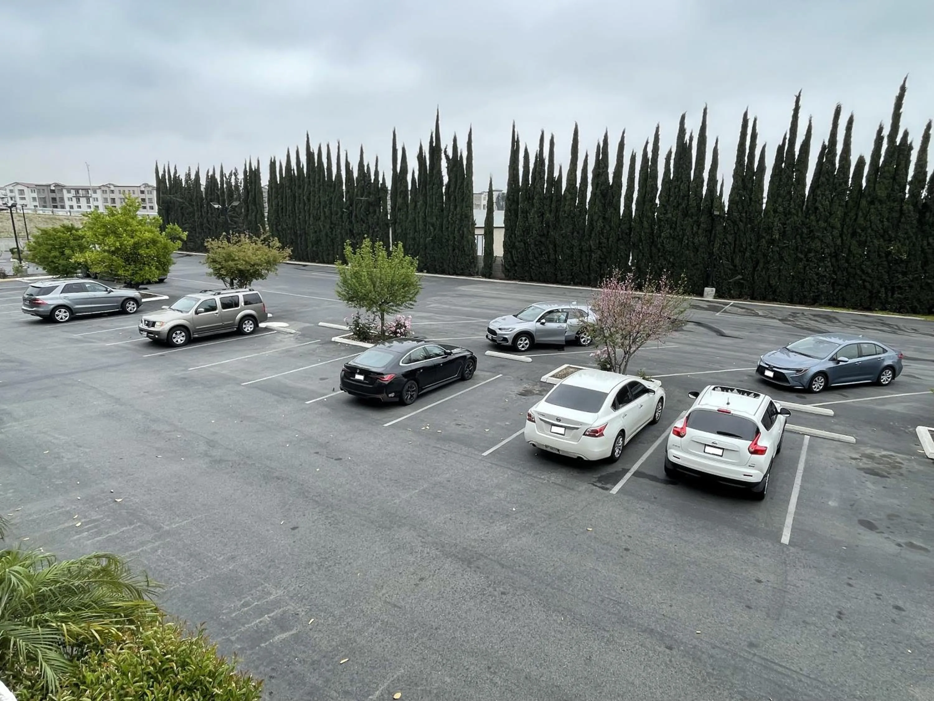Parking in Quality Inn Ontario Airport Convention Center
