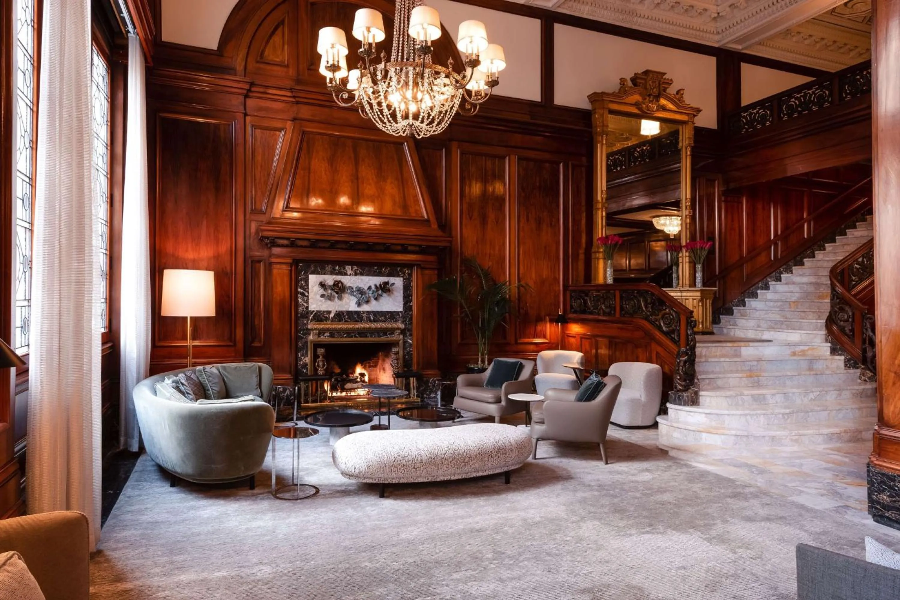 Lobby or reception in The Benson Portland, Curio Collection by Hilton