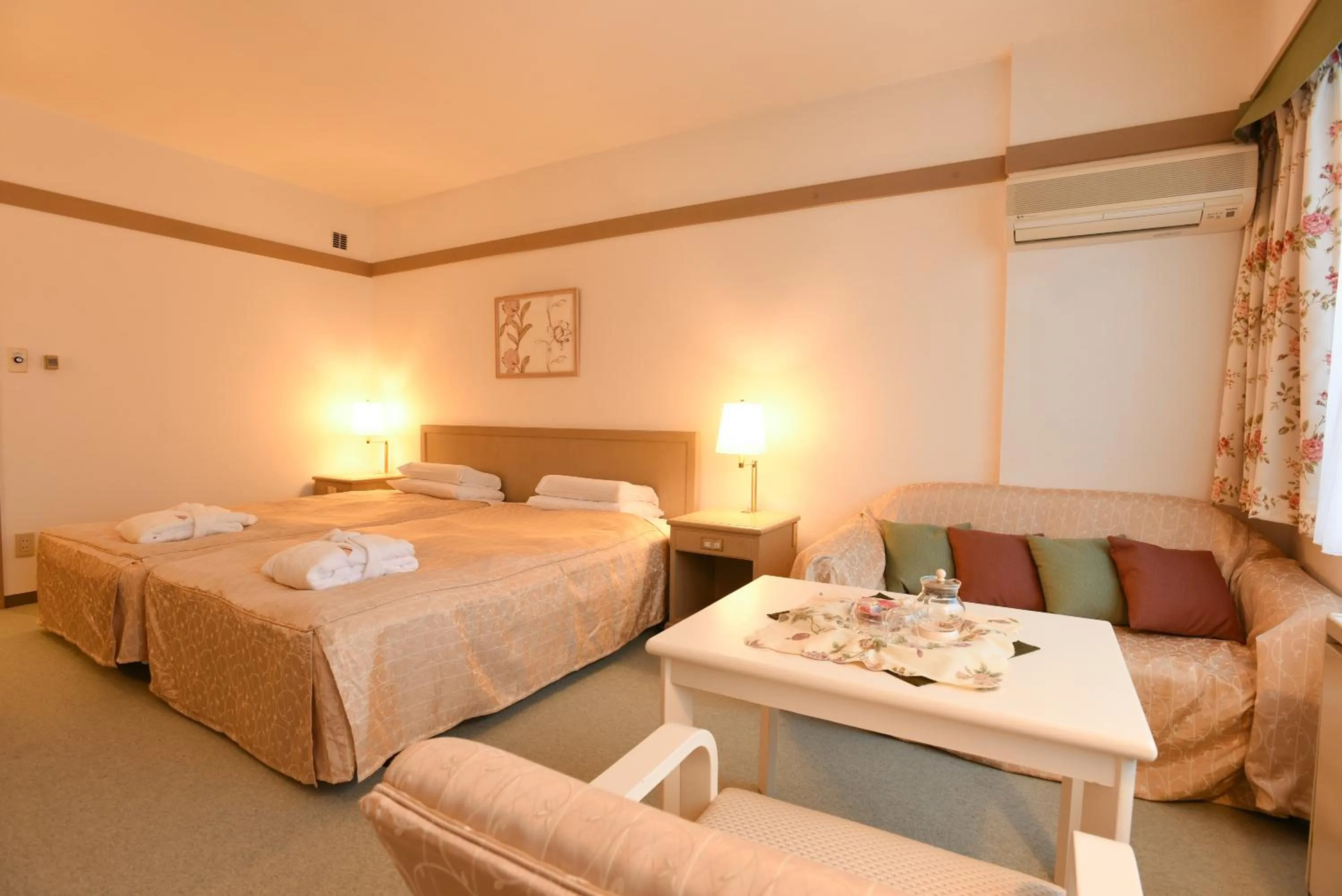 Bed in Sahoro Resort Hotel