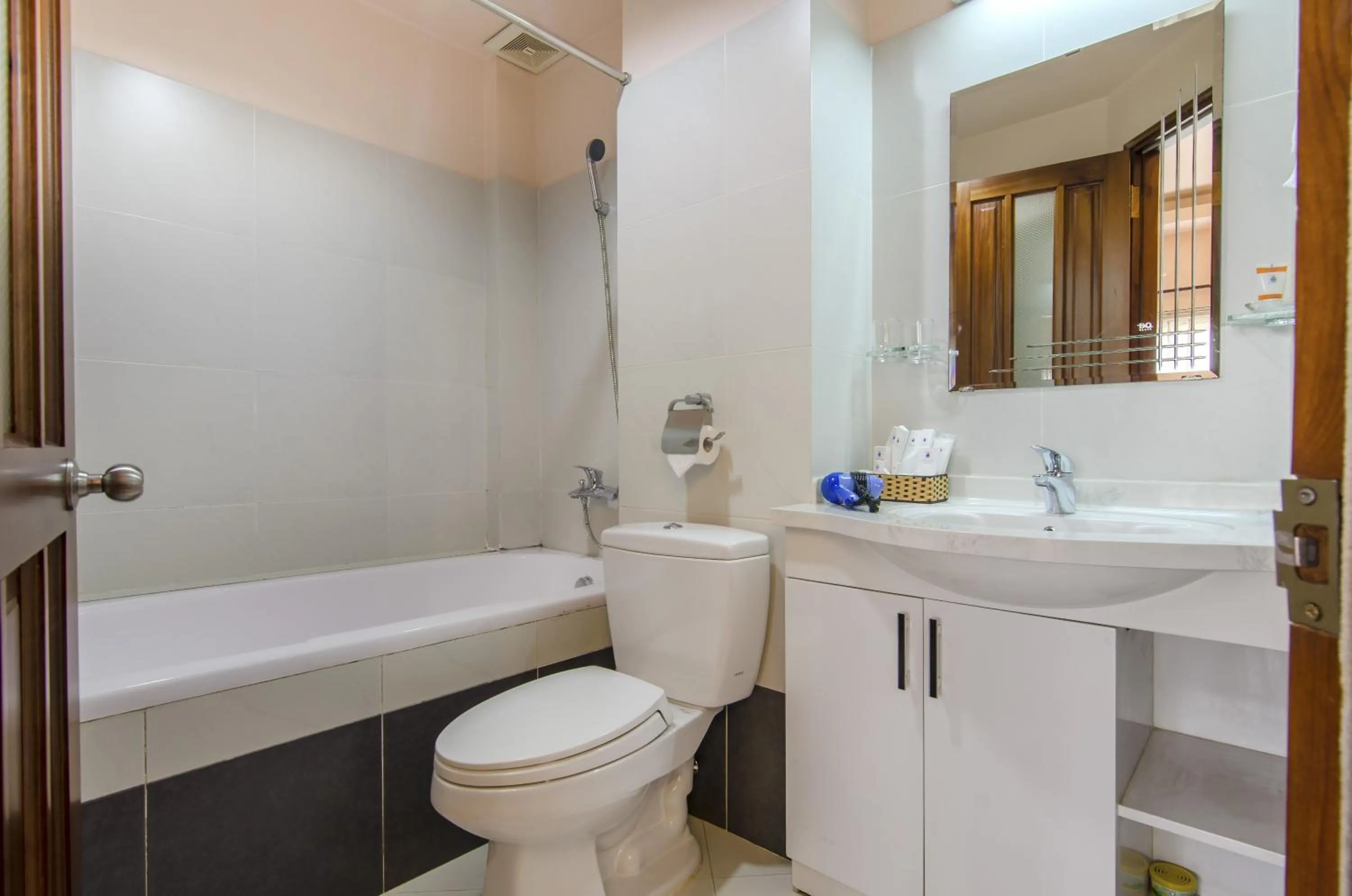 Bathroom in Vien Dong District 7 Phu My Hung