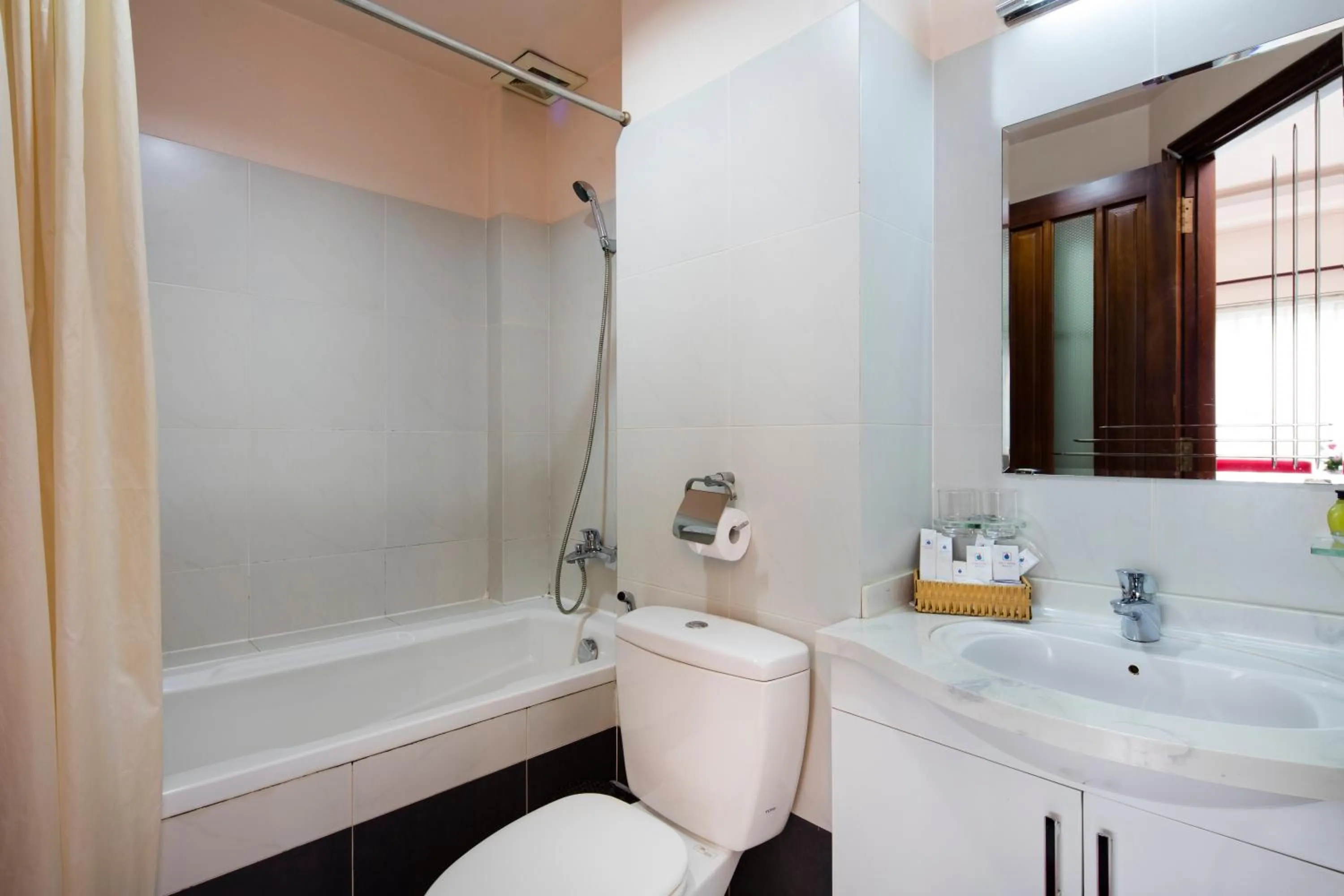 Bathroom in Vien Dong District 7 Phu My Hung