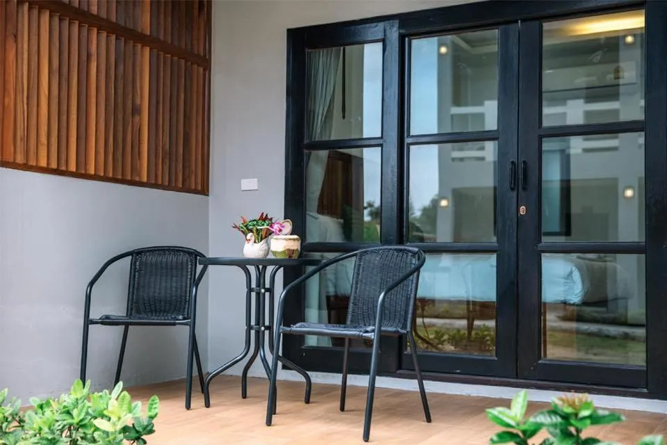 Billabong Hotel and Cafe