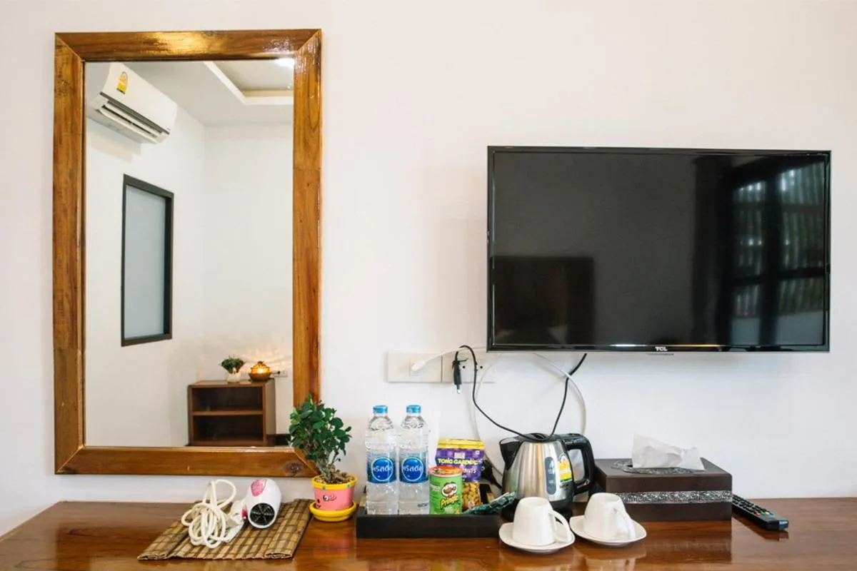 Billabong Hotel and Cafe