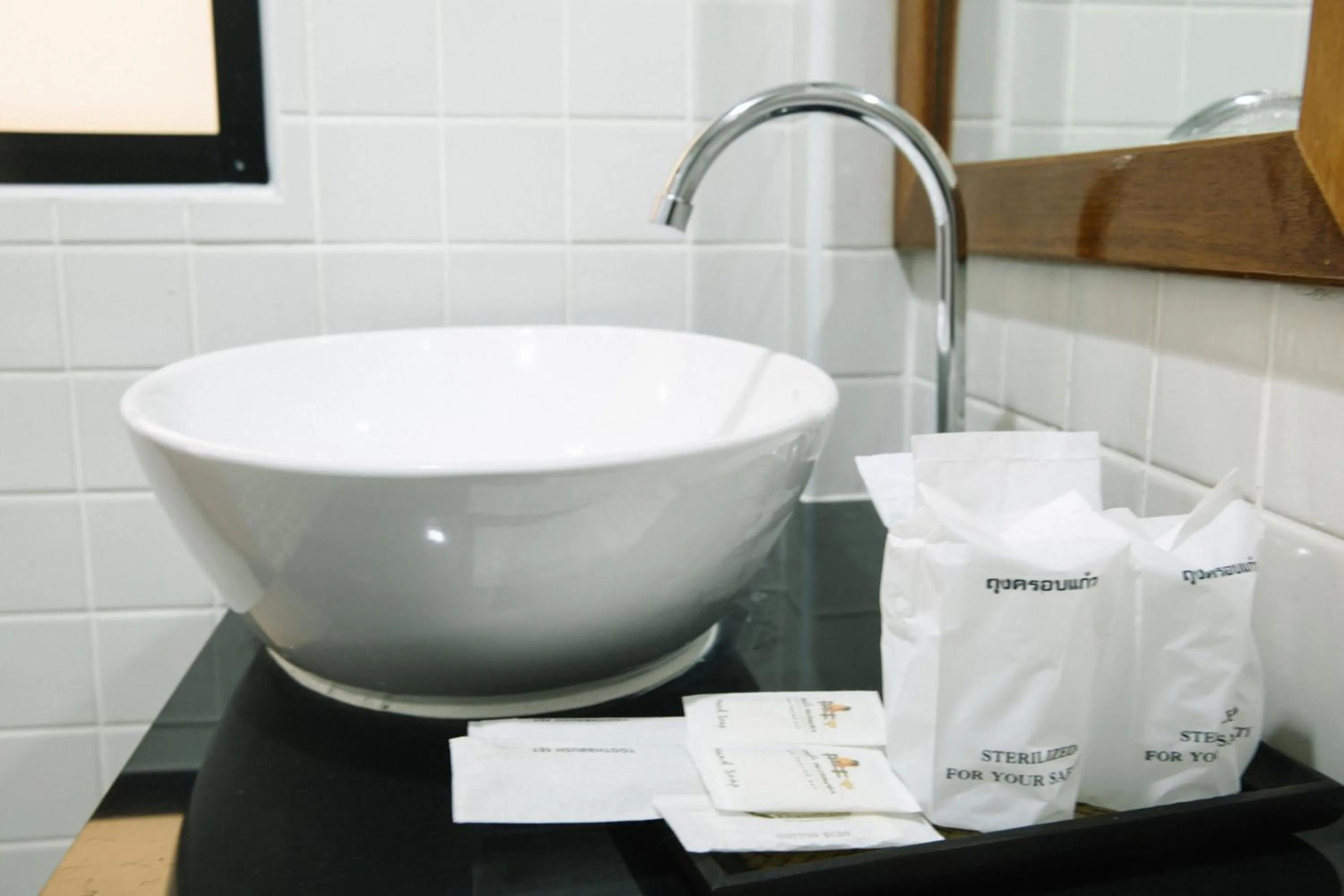 Bathroom in Billabong Hotel and Cafe