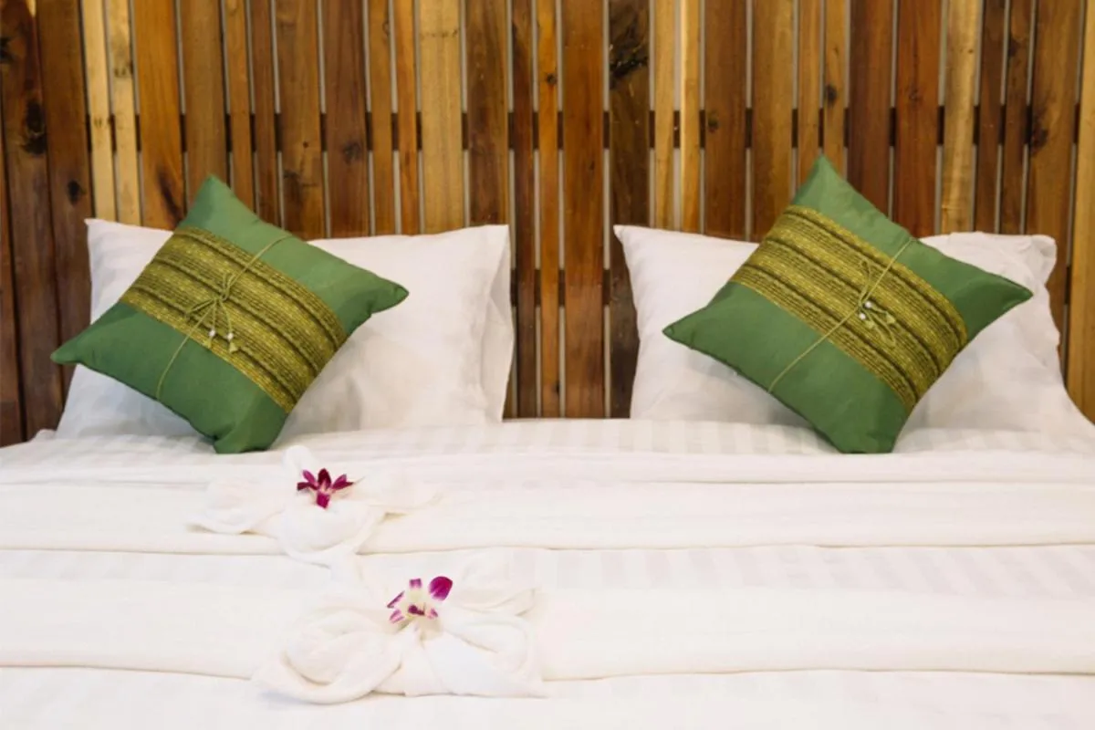 Bed in Billabong Hotel and Cafe