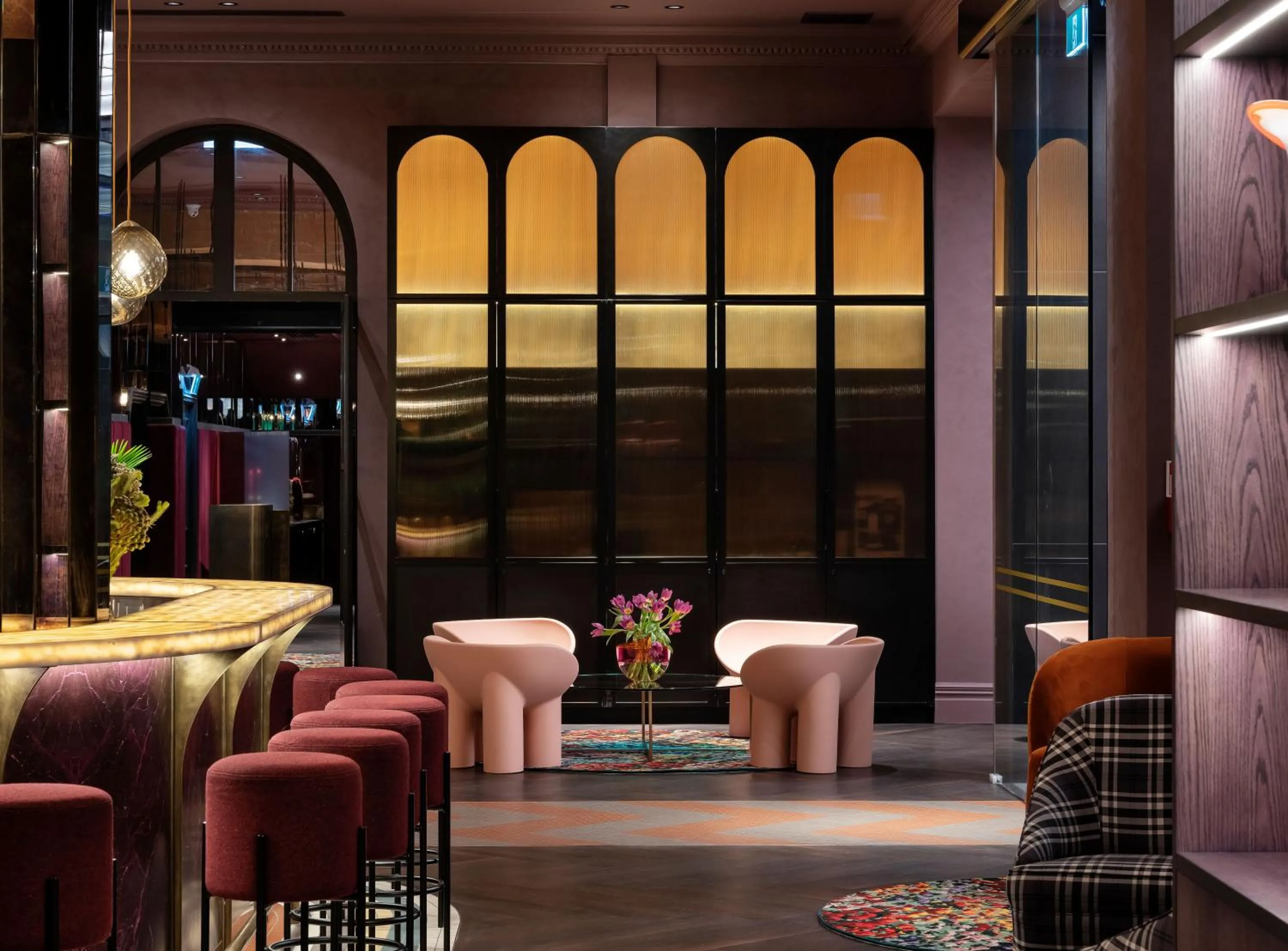 Lounge or bar in Naumi Studio Wellington