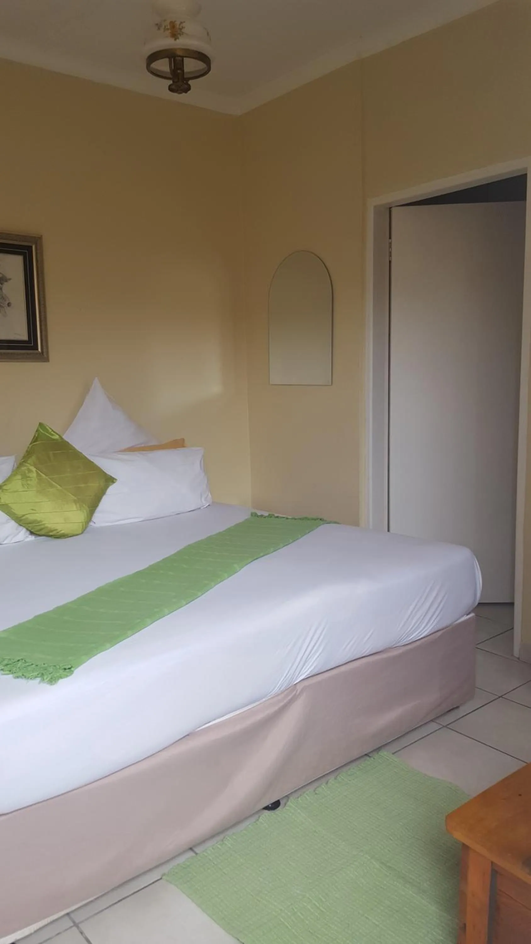 Bed in Amberlight Self Catering Accommodation