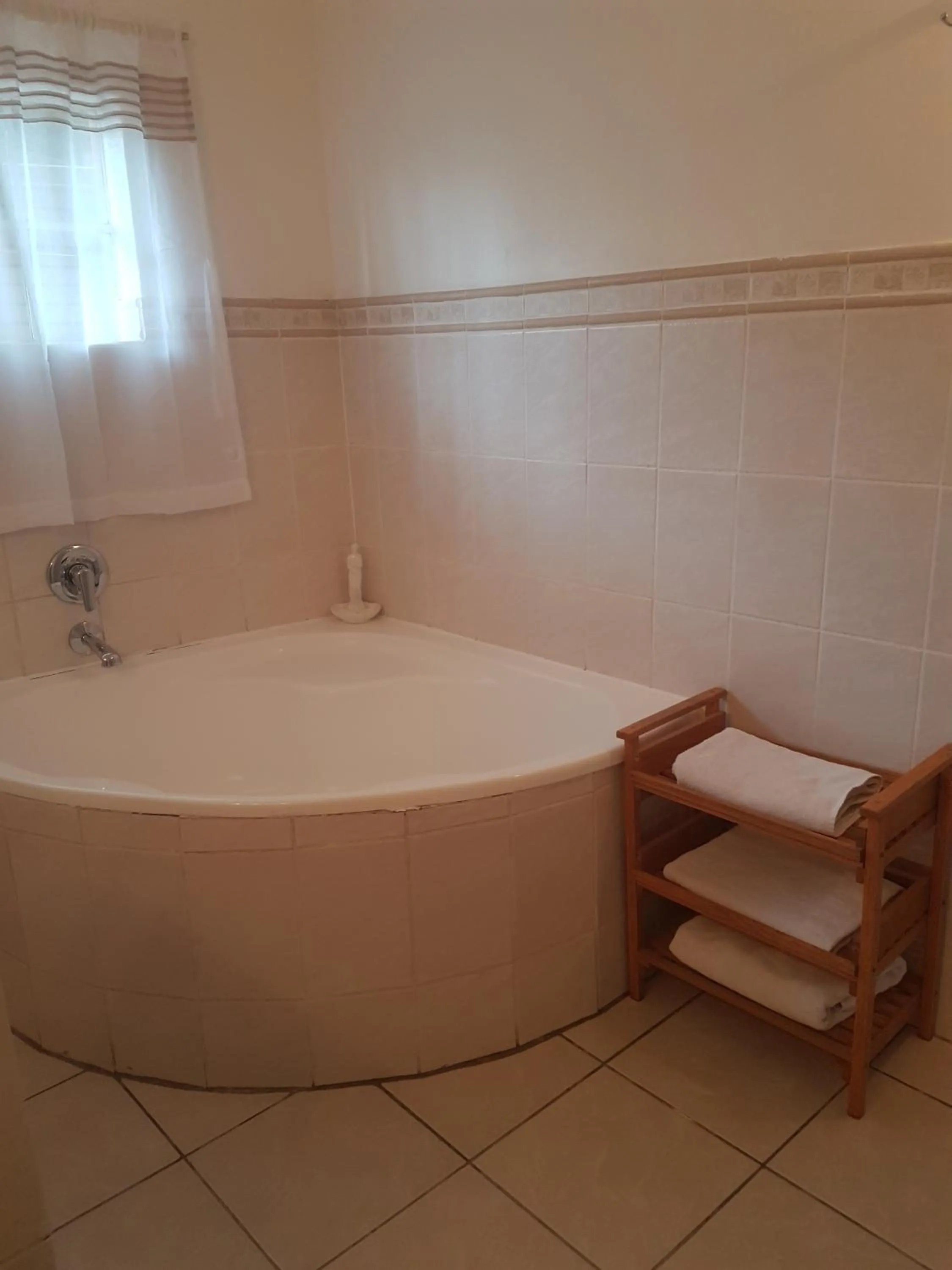 Bathroom in Amberlight Self Catering Accommodation