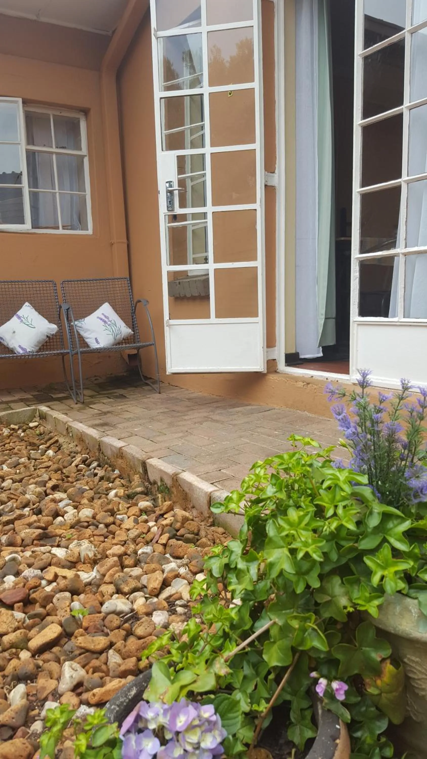 Facade/entrance in Amberlight Self Catering Accommodation