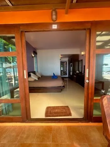 Bed in Lanta Bee Garden Bungalow SHA Extra Plus