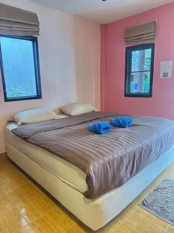 Bed in Lanta Bee Garden Bungalow SHA Extra Plus