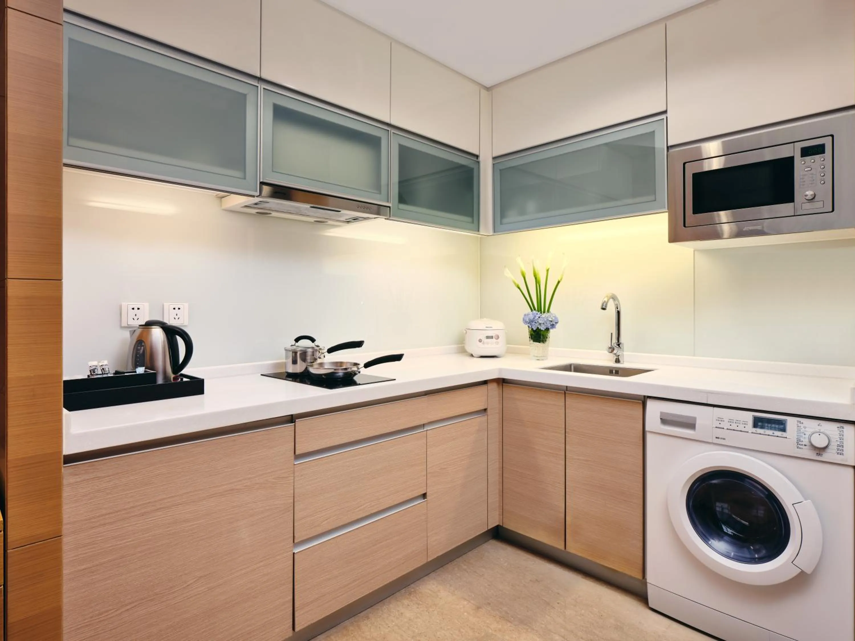 Kitchen or kitchenette in Grand ParcVue Hotel Residence Chengdu