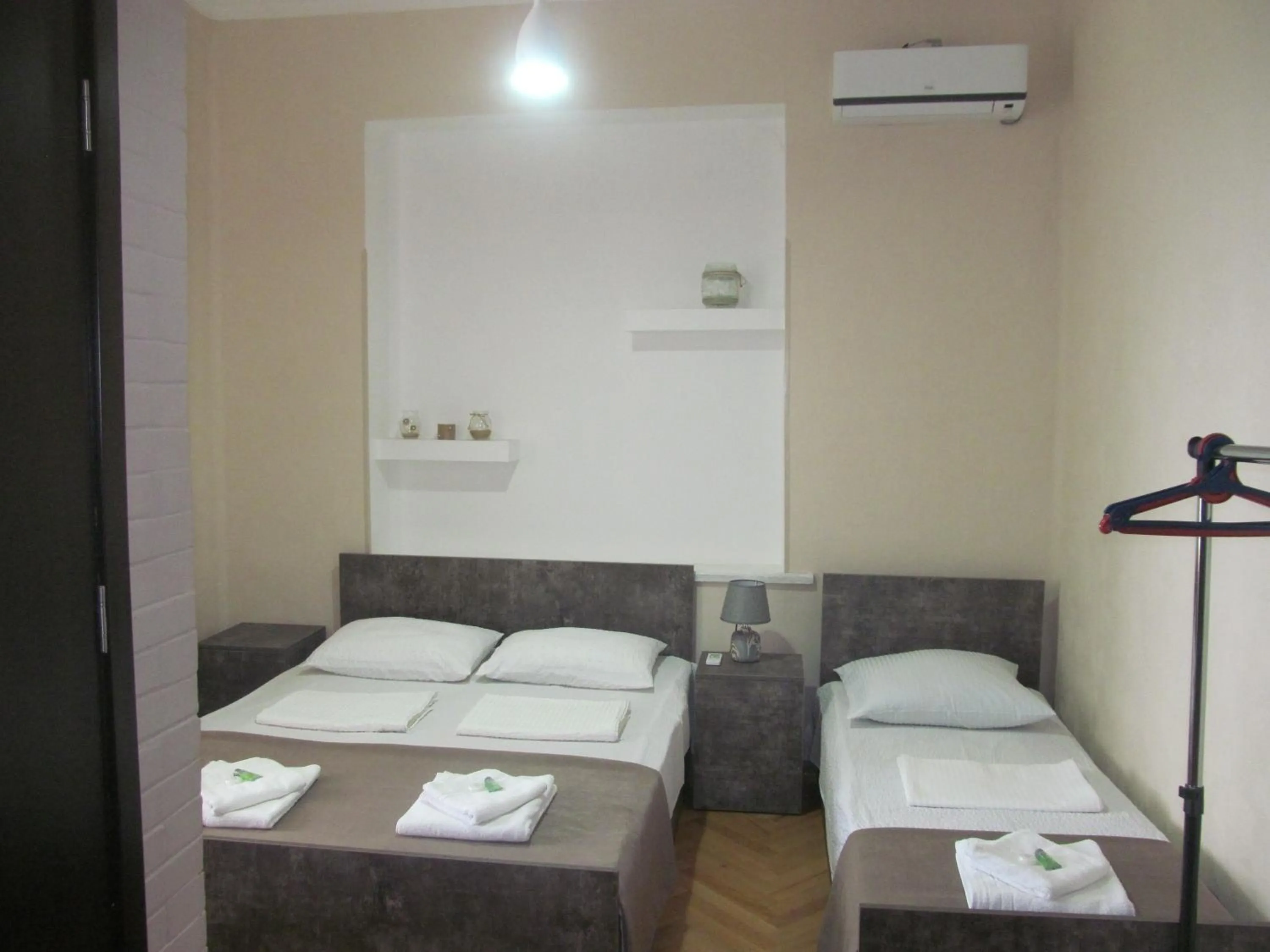 Bedroom, Bed in Hotel Classic