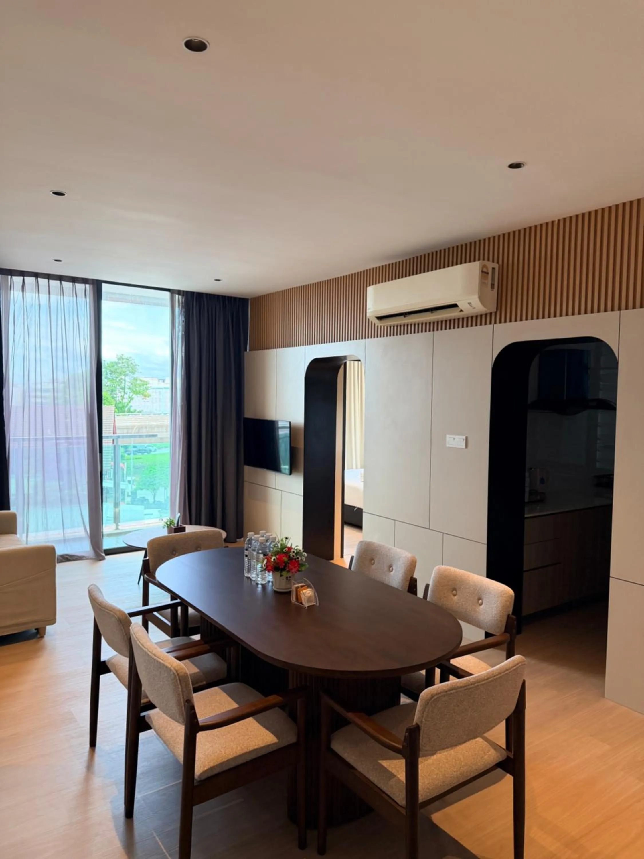 Living room in Roxy Hotel 3rd Mile