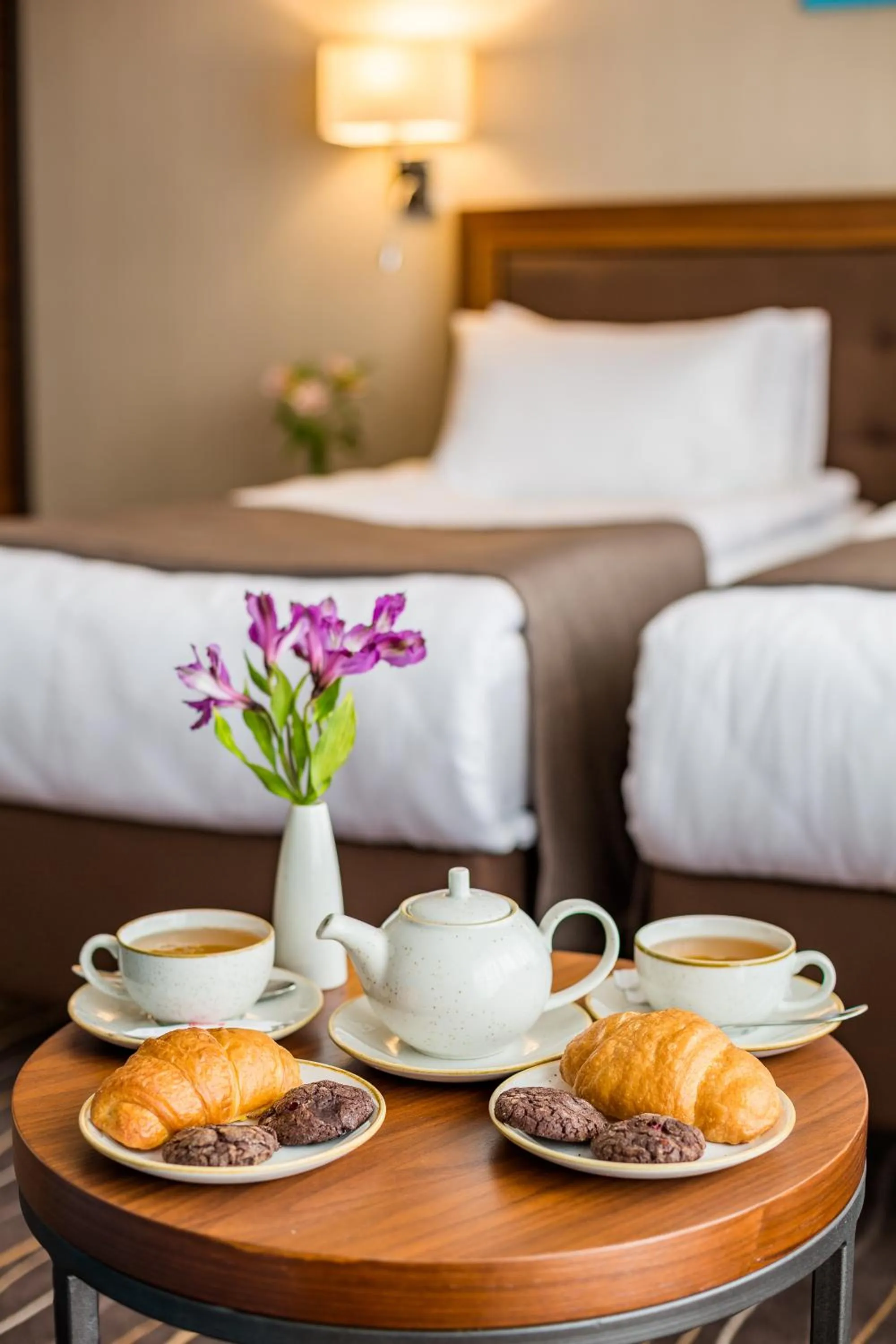 Food and drinks, Bed in Taurus City Hotel