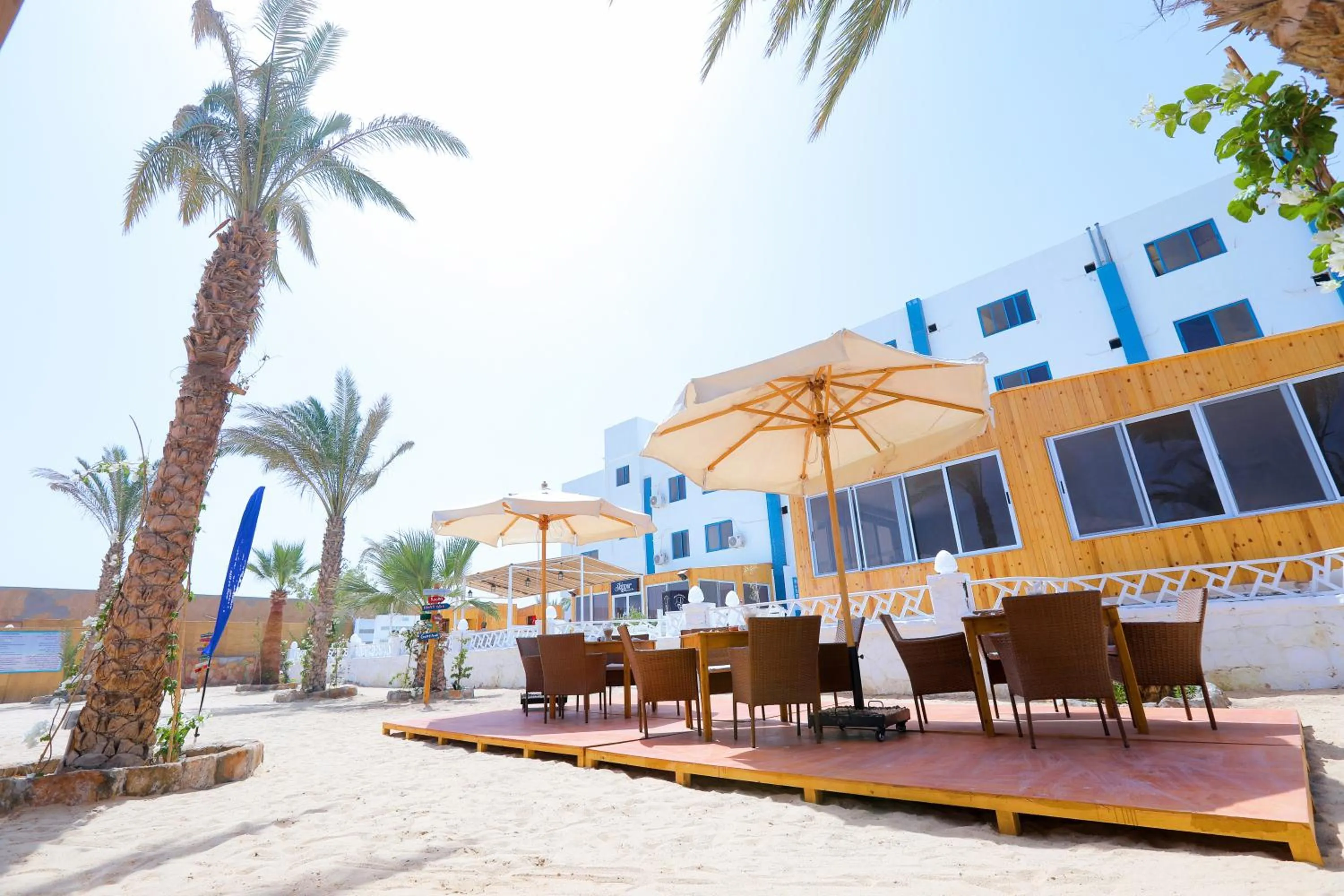 Lagoonie Lodge & Beach