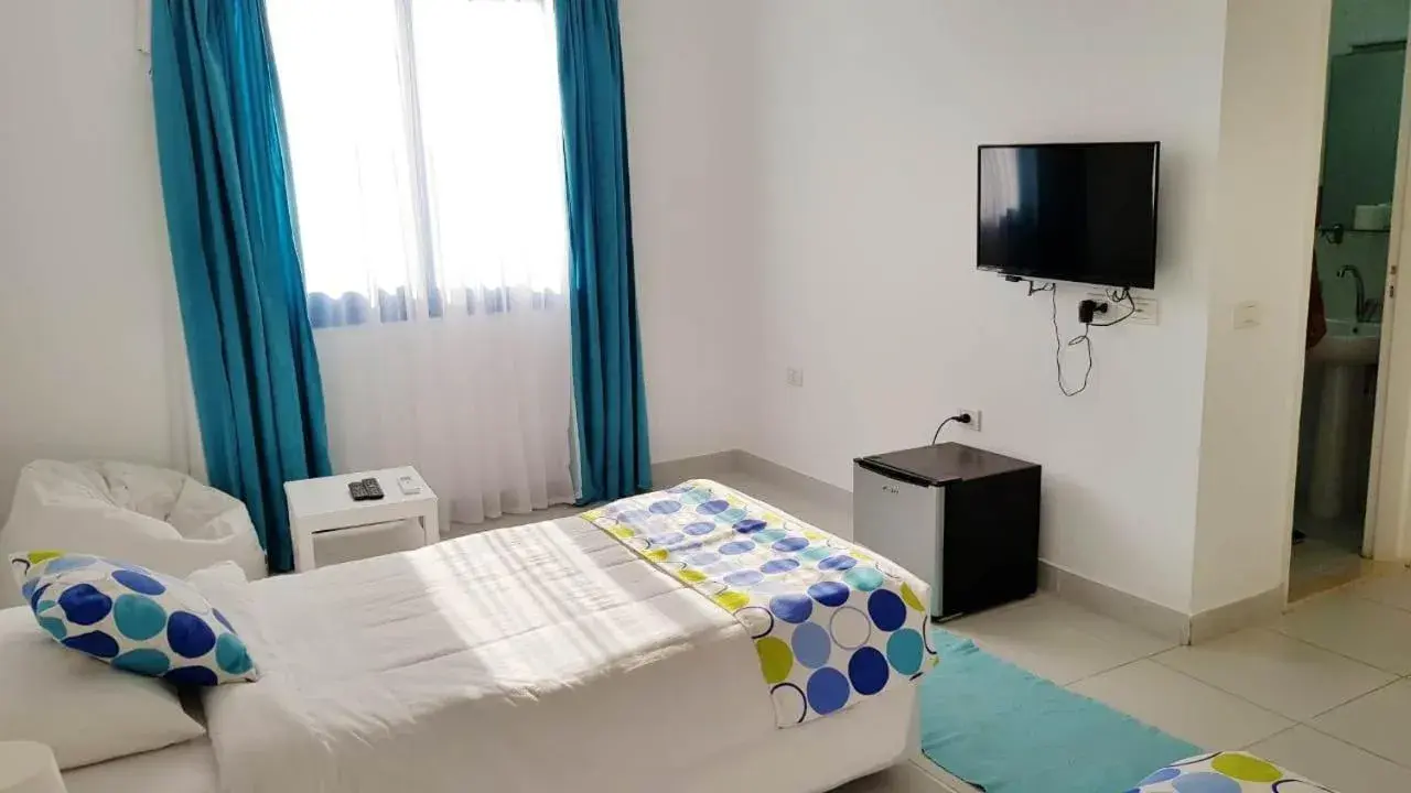 Single Room with Mountain View in Lagoonie Lodge & Beach Single Room with Mountain View in Lagoonie Lodge & Beach