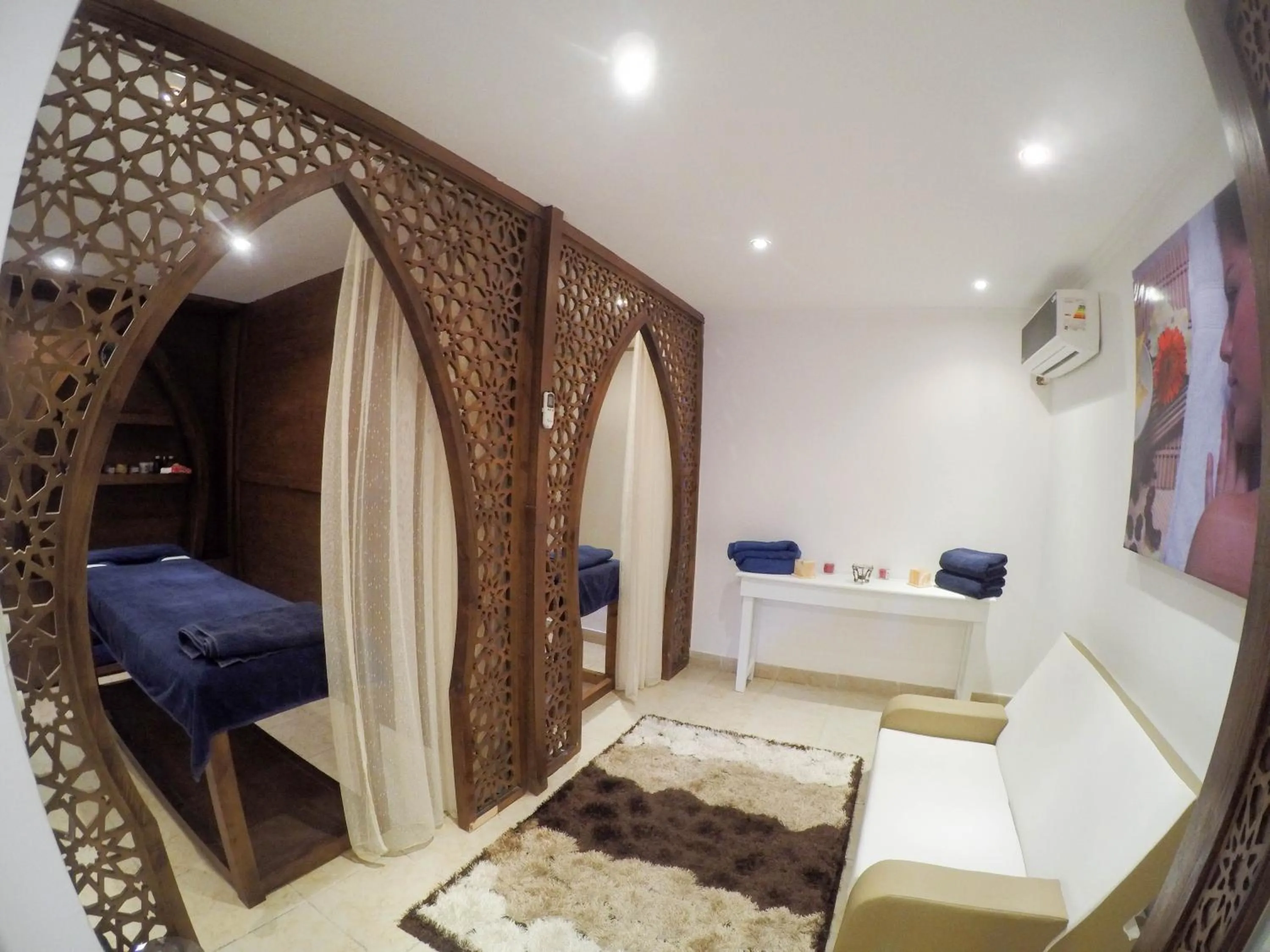 Bed in Lagoonie Lodge & Beach