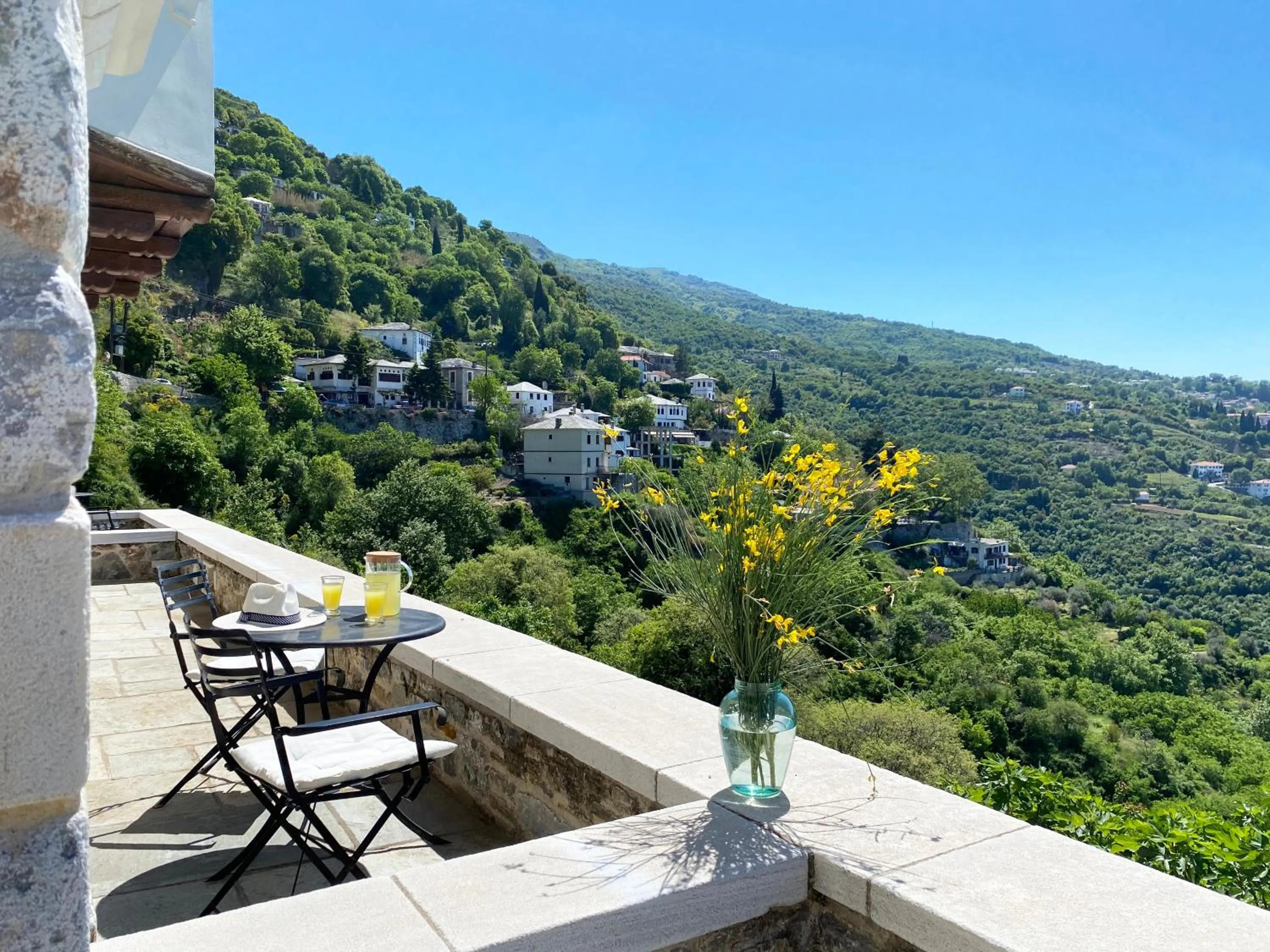 Property building in Archontika Karamarlis