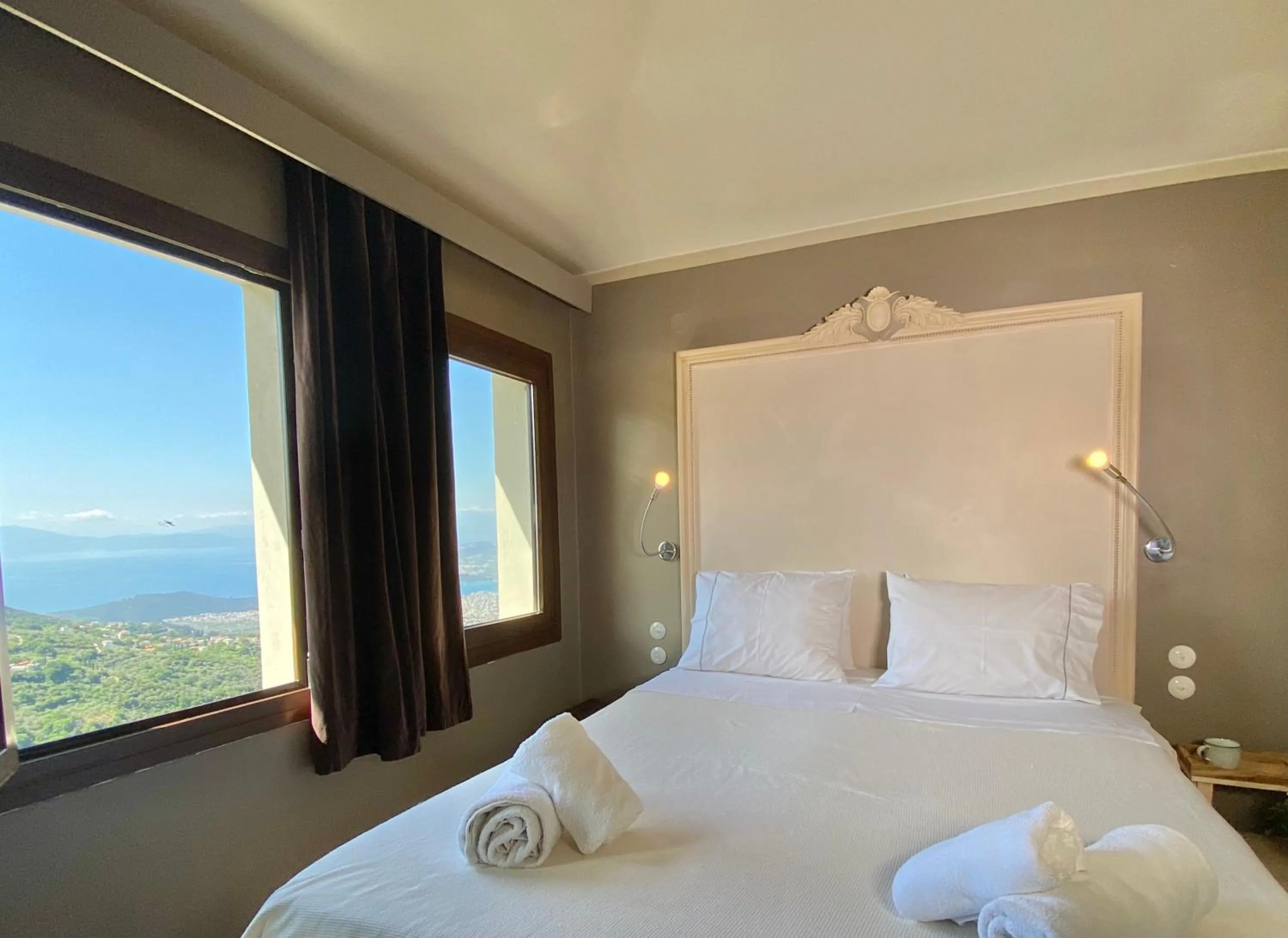 Bed in Archontika Karamarlis