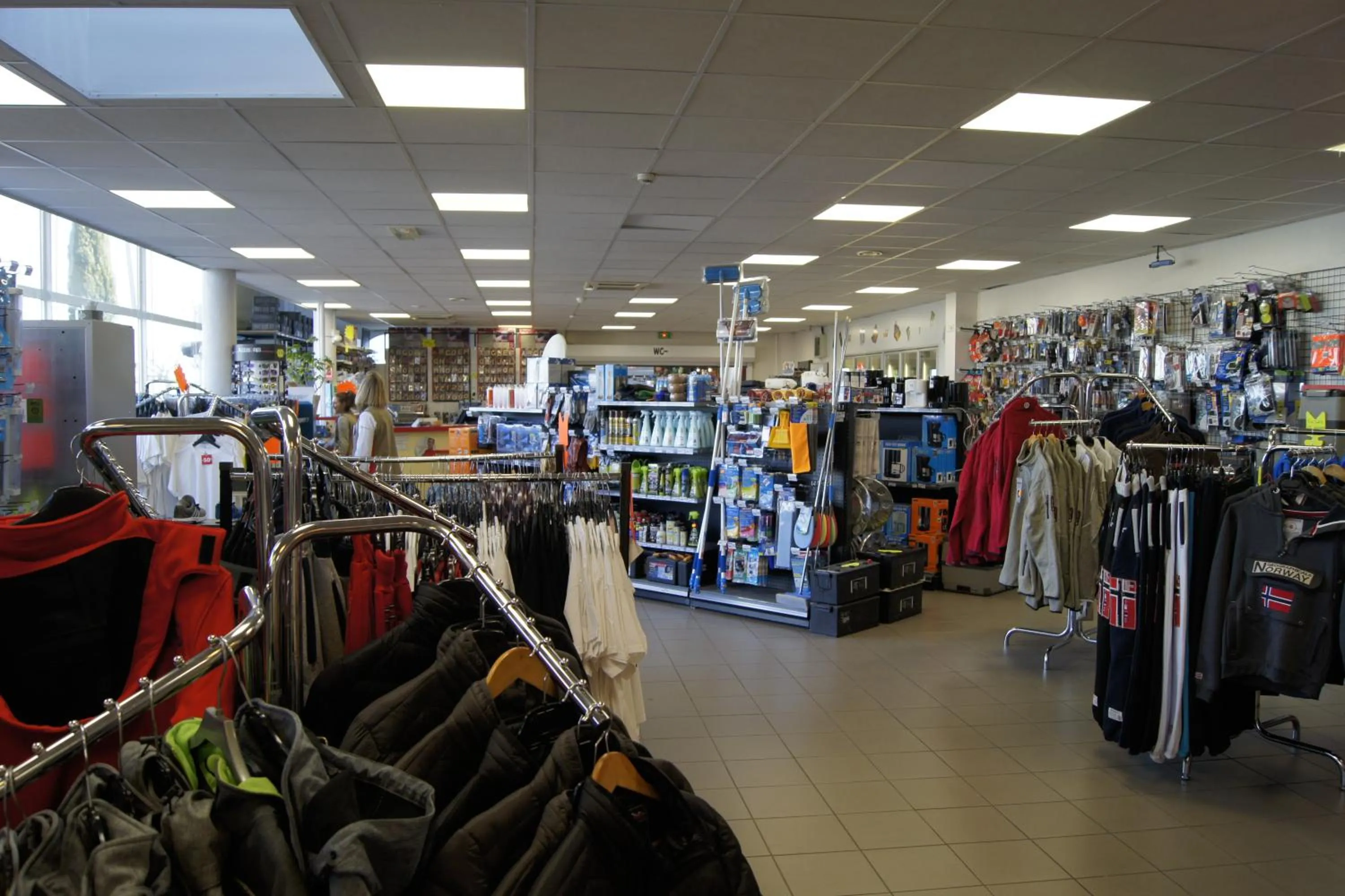 On-site shops in Relais de Barbezieux