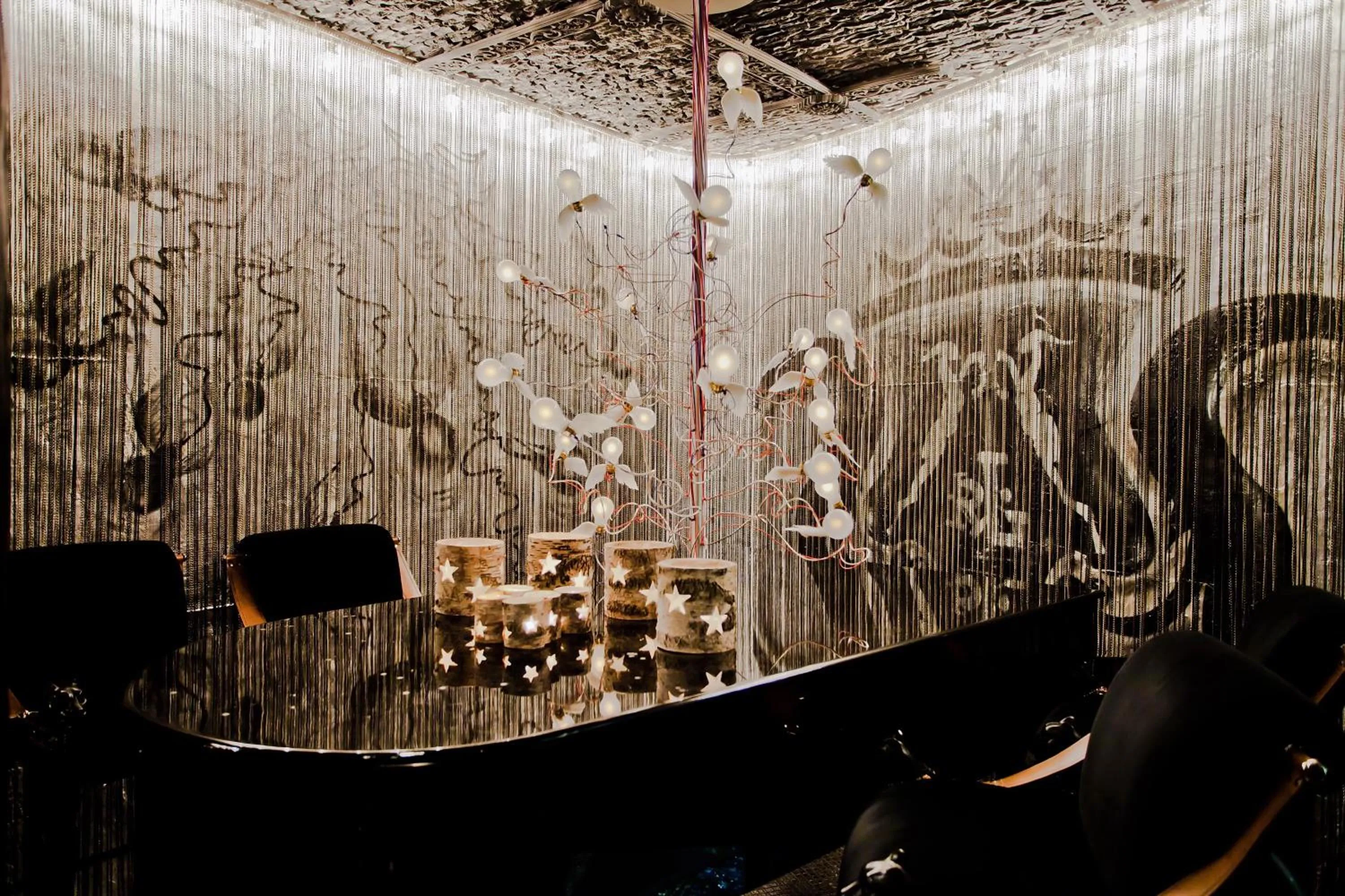 Nightclub / DJ in Royal Castle Design & SPA