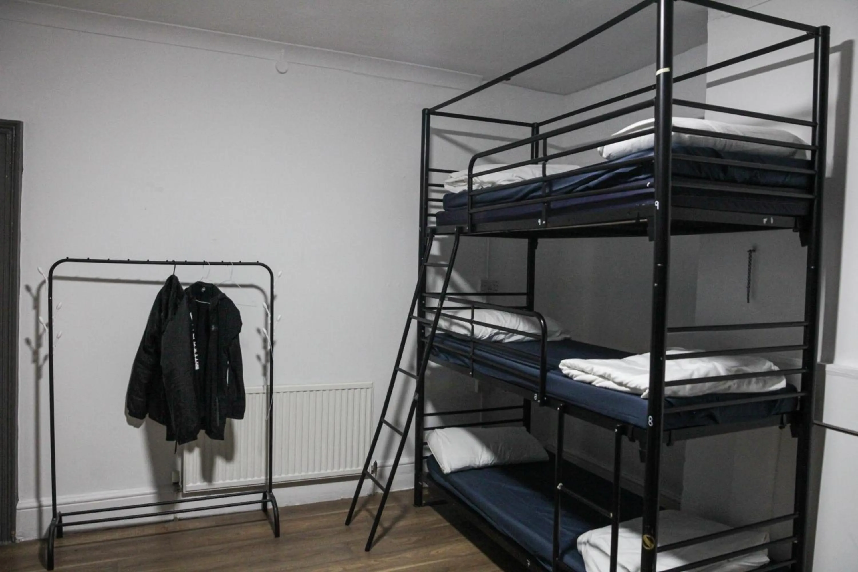 Bedroom, Bed in Onefam Waterloo 18-36 years old