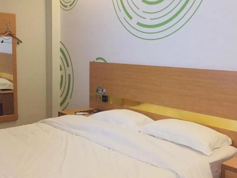 GreenTree Inn Shandong Jinan Changqing District Changqing university town Express Hotel