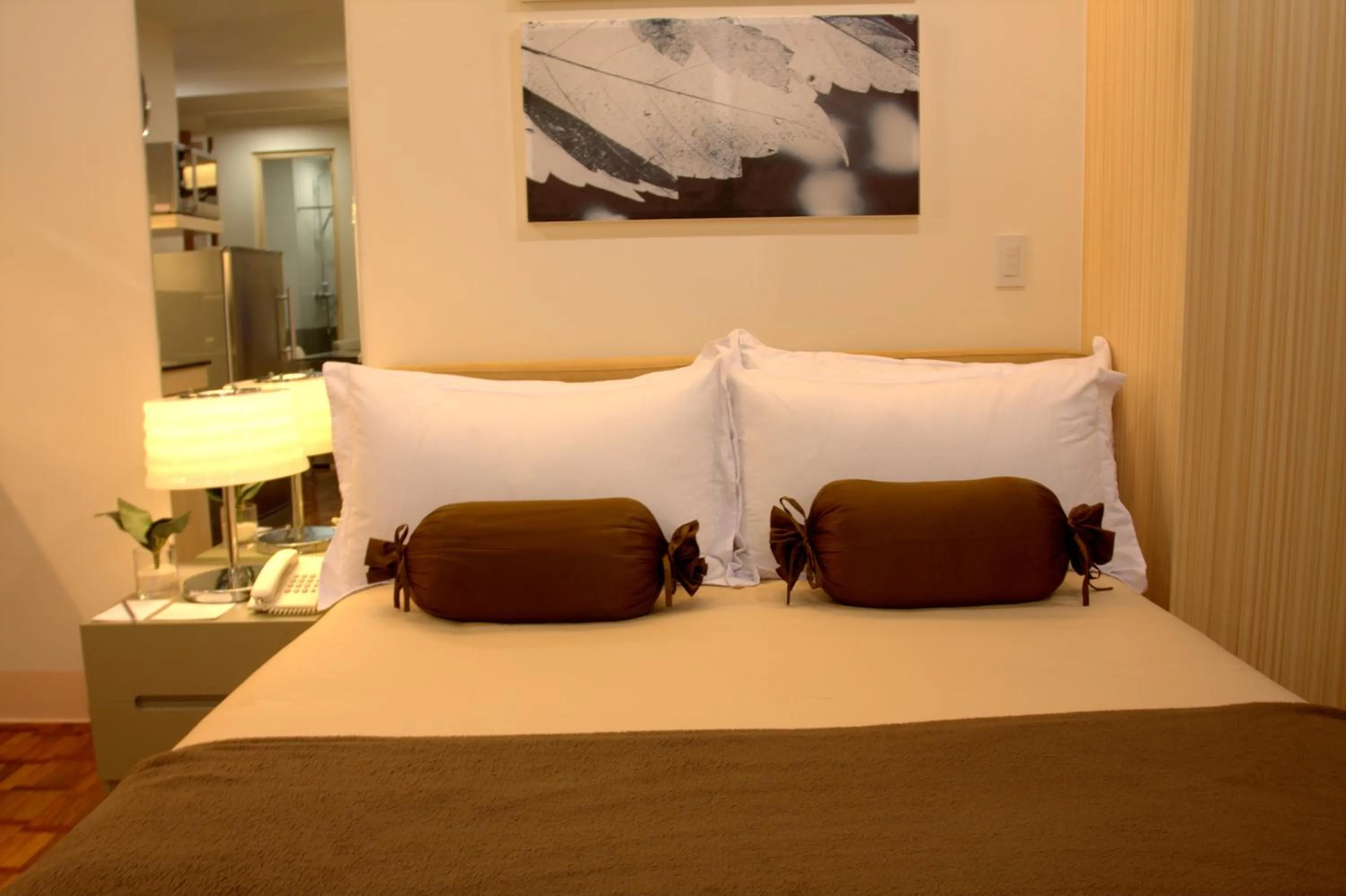 Bed in Prince Plaza II Condotel
