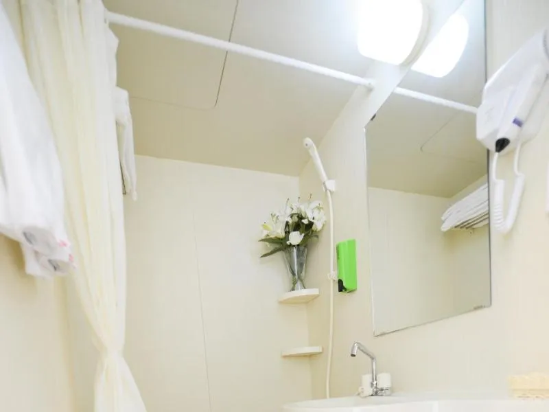 Shell Shenyang Medical University Four Courtyard North Tower Railway Station