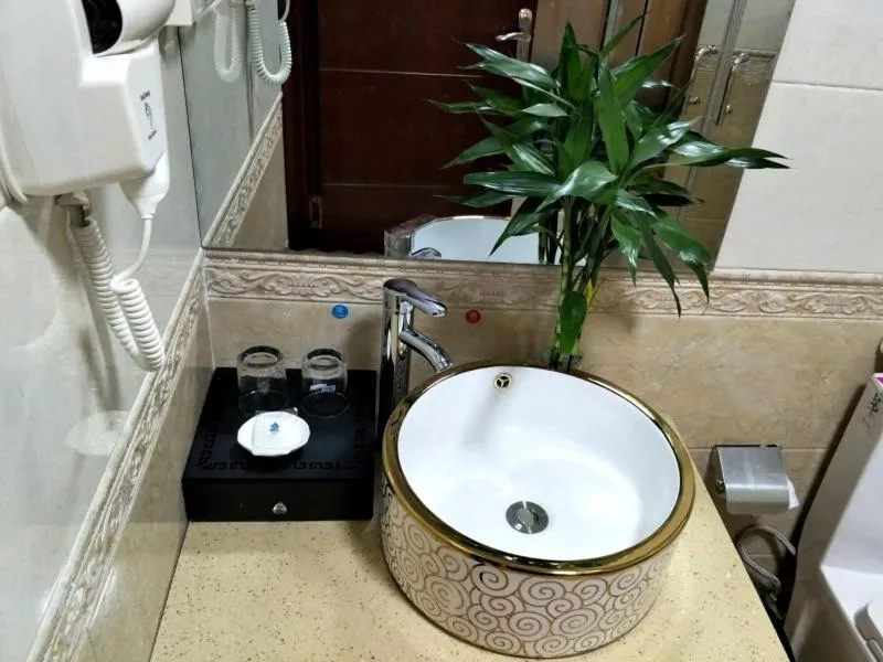 GreenTree Alliance Tacheng City Wenqin Road Zuoan Sunshine Hotel