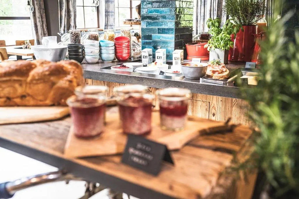 Breakfast in Hotel Das Falkenstein