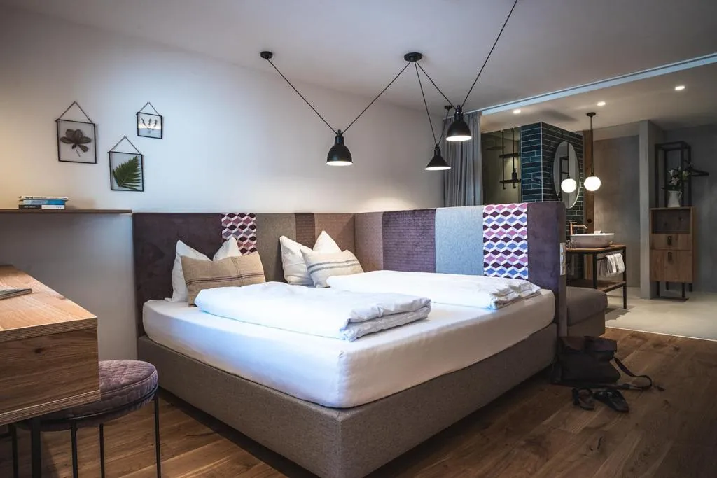 Photo of the whole room, Bed in Hotel Das Falkenstein