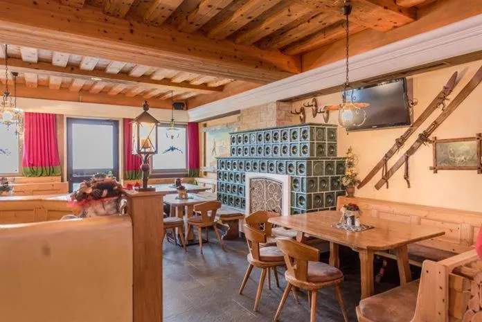 Restaurant/places to eat in Gasthof Kogelalm