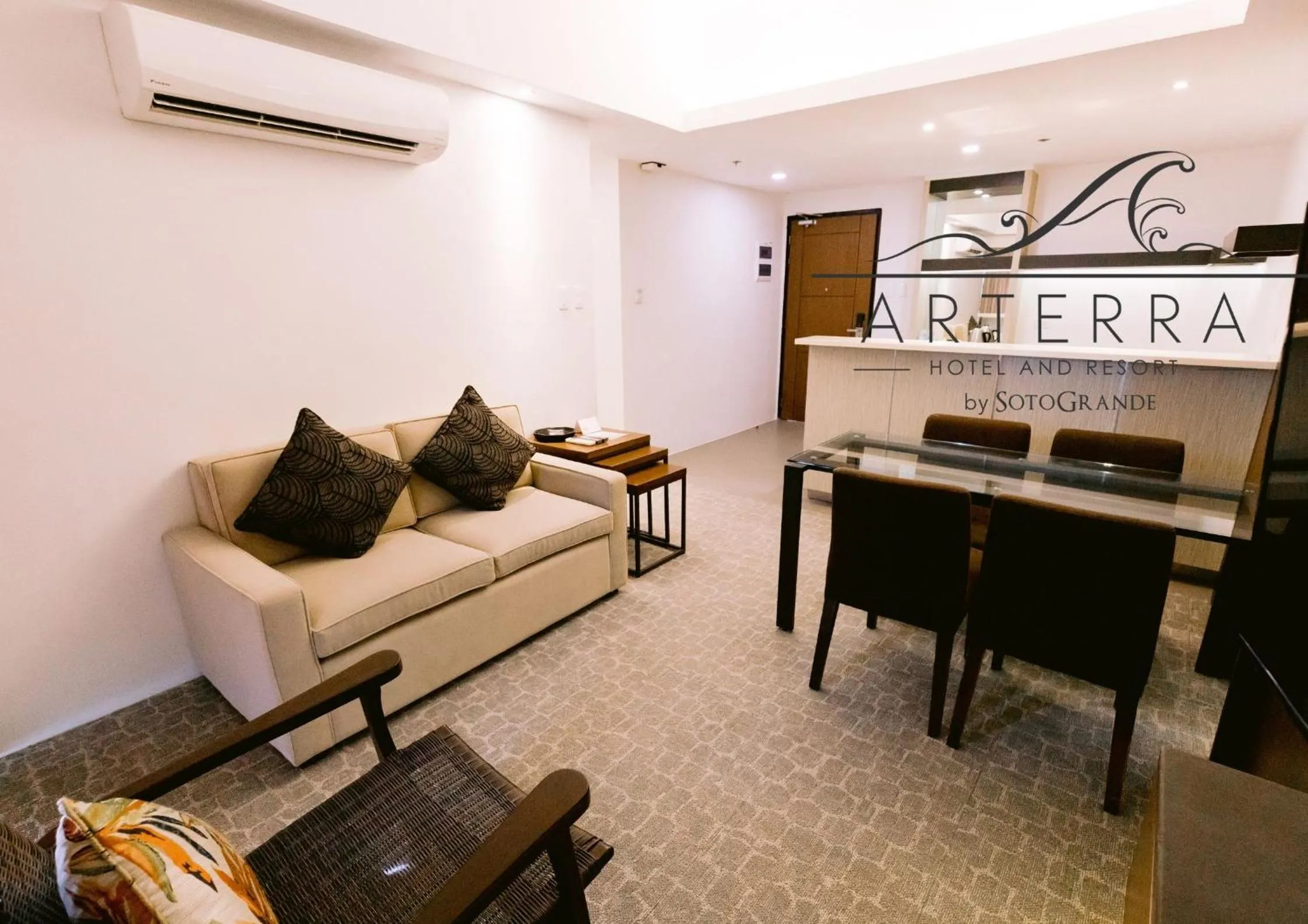 Living room in Arterra Hotel and Resort