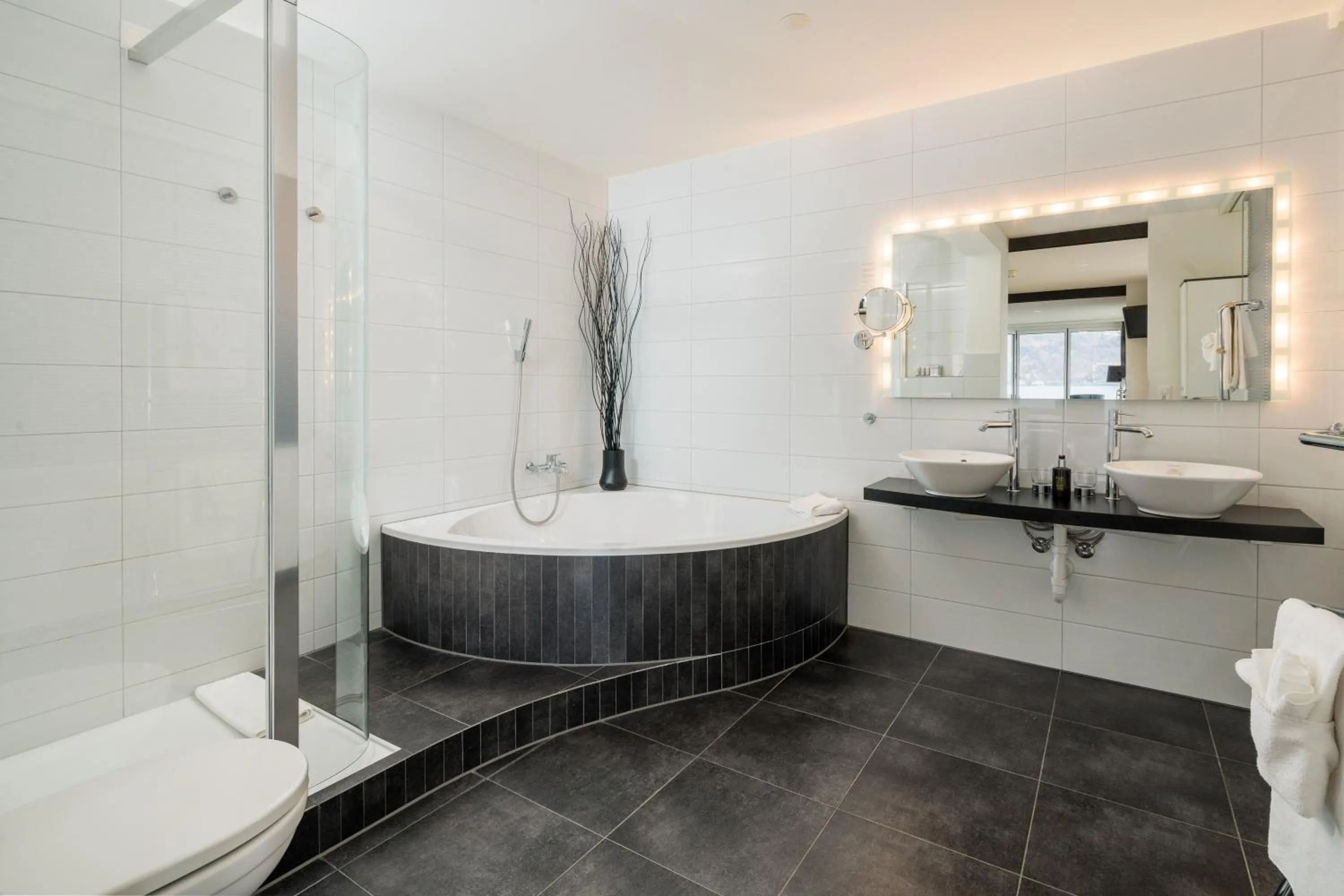 Shower in Seehotel Pilatus