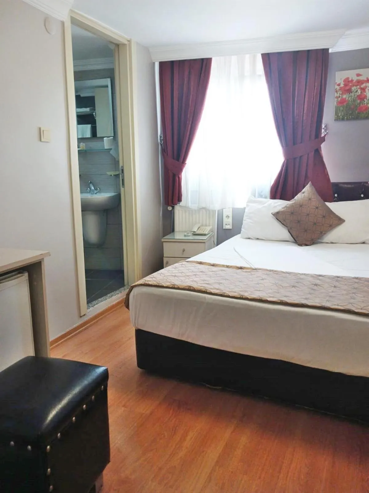 Bed in Hotel Süreyya