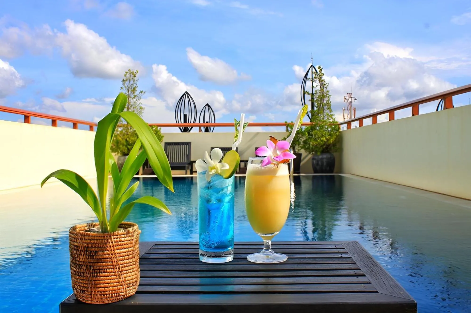 Drinks in Cheathata CTA Hotel Siem Reap
