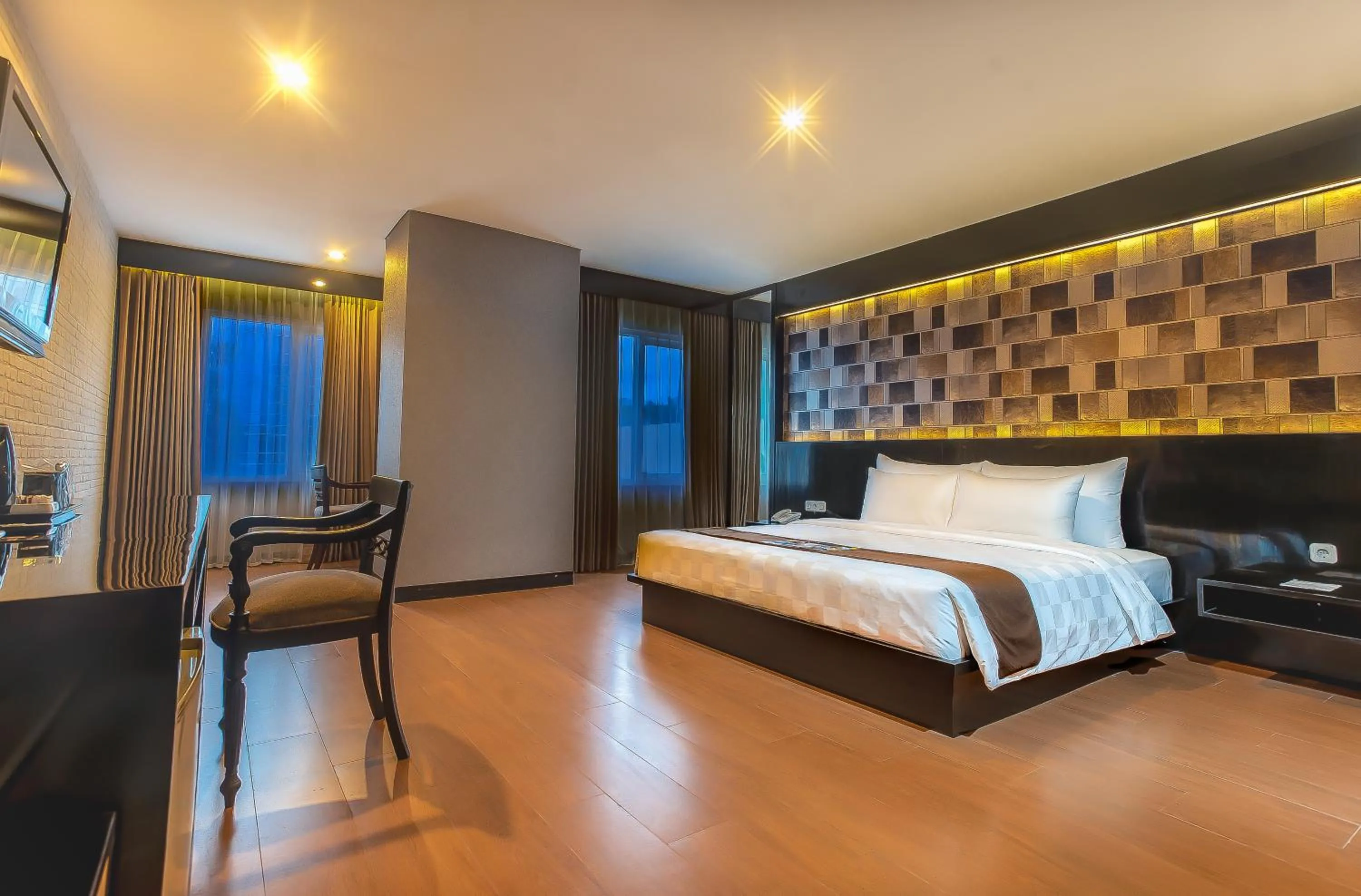 Bed in Royal Regantris Cendana